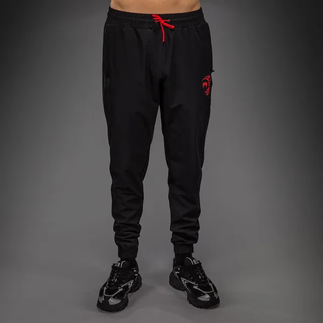 venum-x-mike-tyson-tiger-jogginghose-herren-tiefschwarz-intensivrot image 1