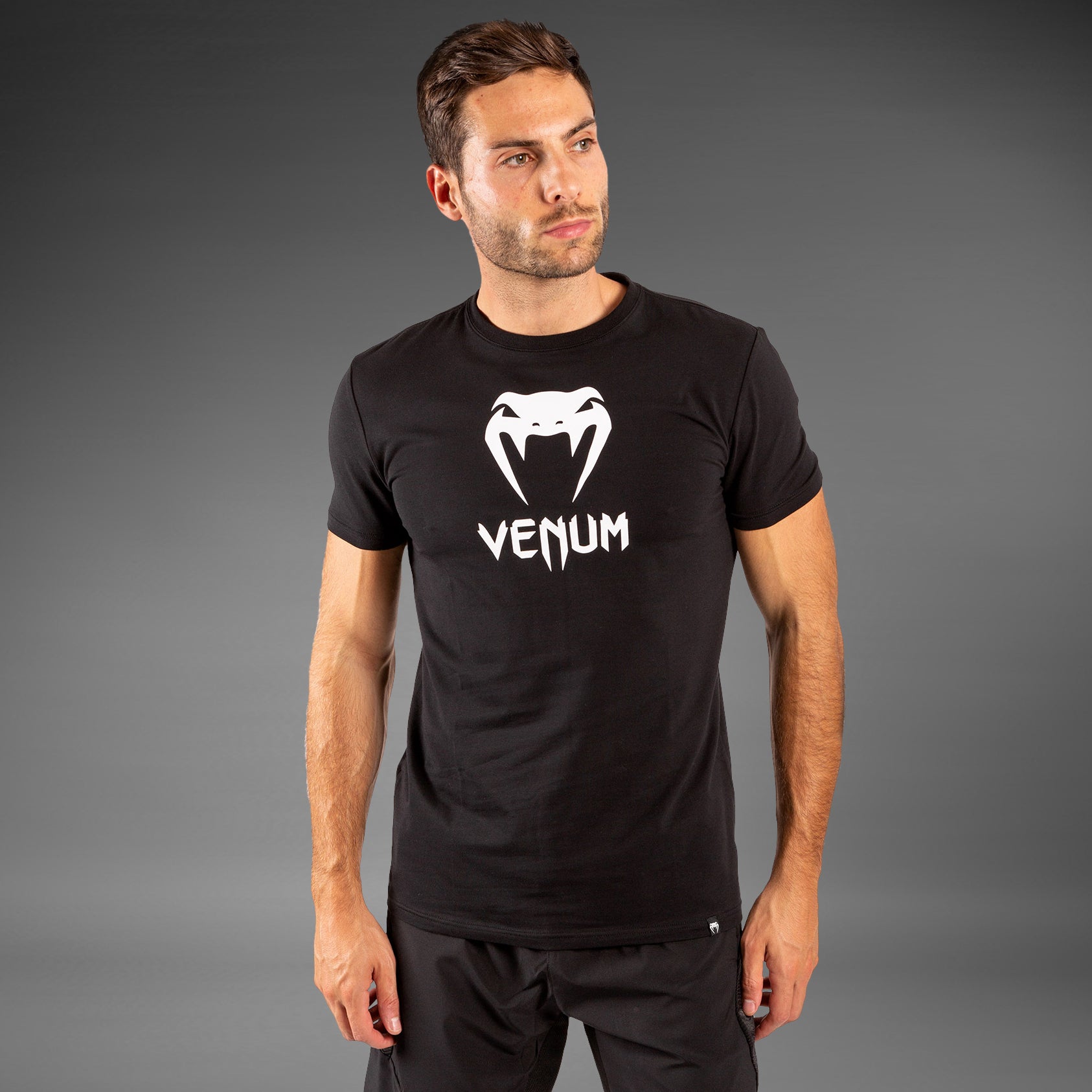 venum-classic-t-shirt-schwarz image 1