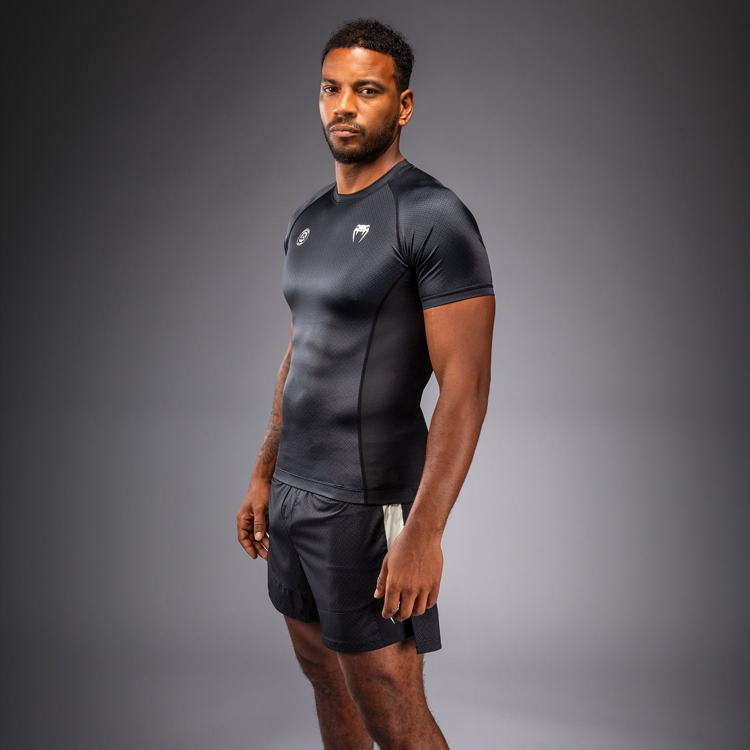 venum-x-roger-gracie-academy-kurzarm-rashguard-herren-schwarz image 2