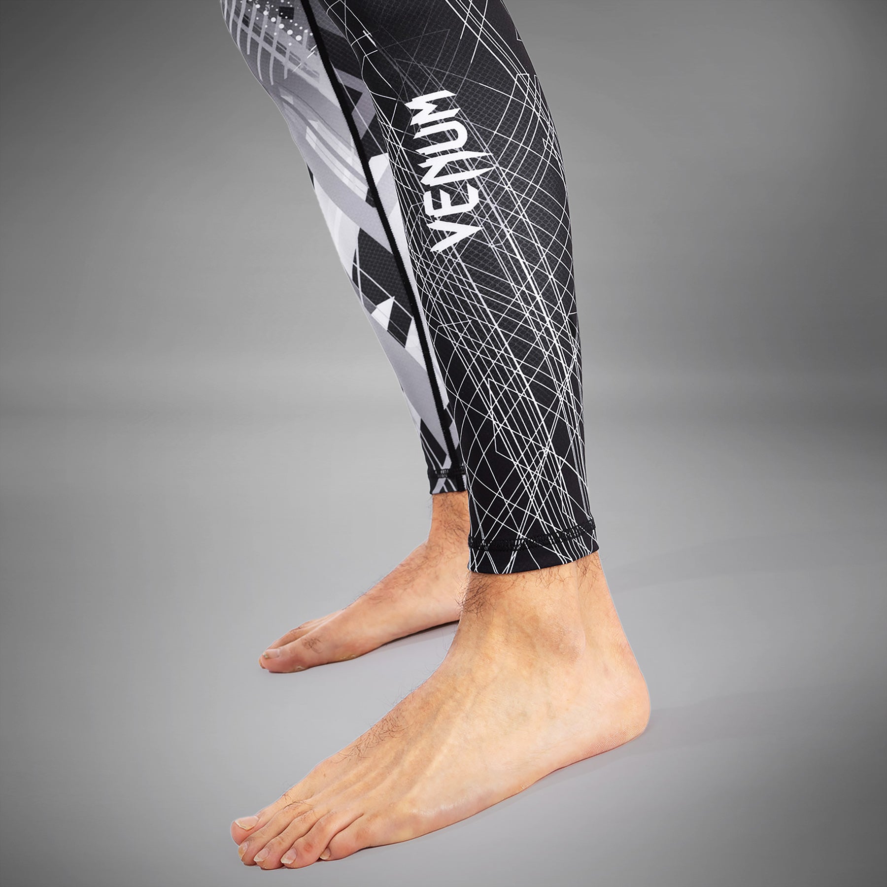 venum-gorilla-jungle-kompressionshose-herren-schwarz-wei image 6
