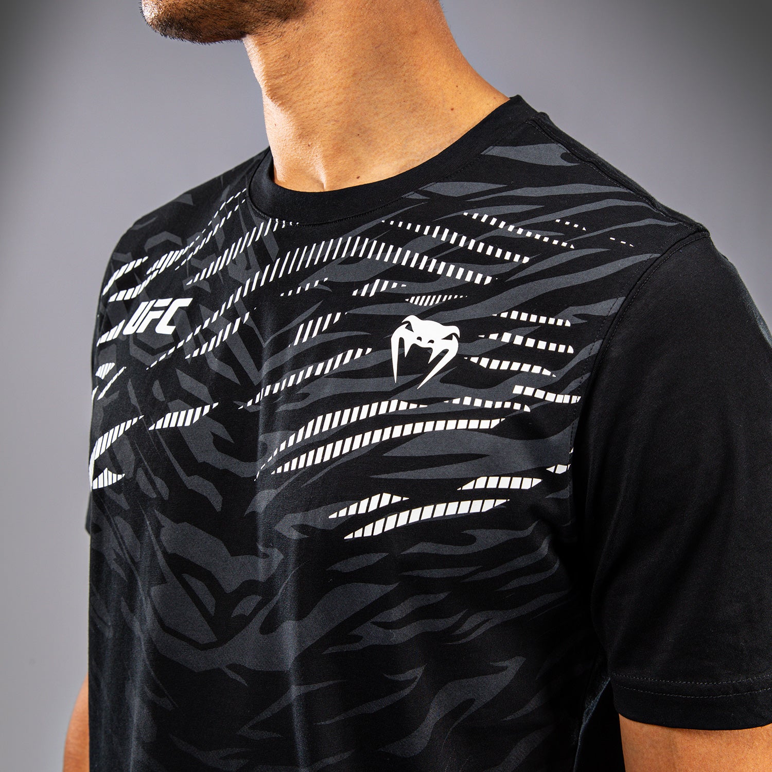 ufc-fusion-by-venum-replica-t-shirt-herren-kurzarm-schwarz image 5