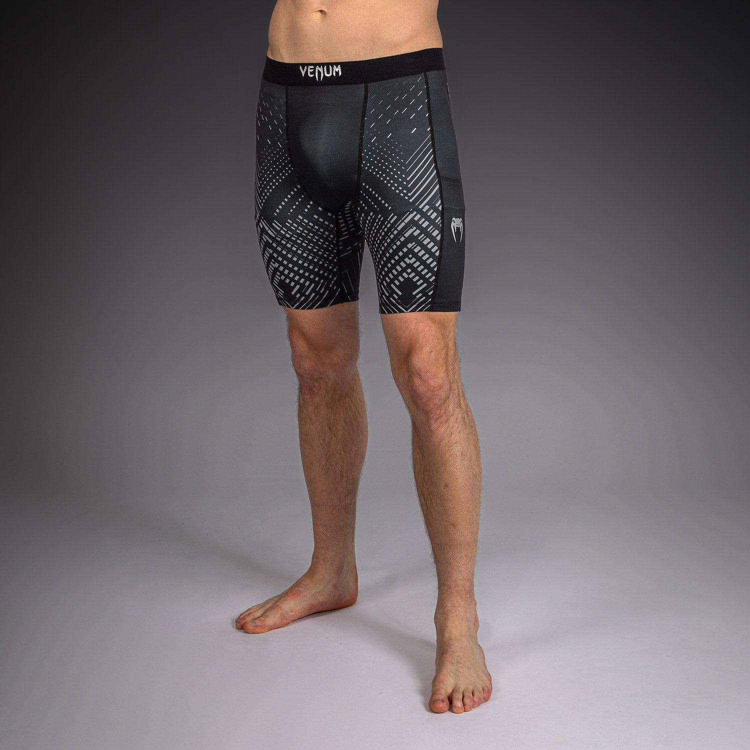 venum-midnight-fury-kompressionsshort-schwarz-grau-silber-f-r-herren image 1