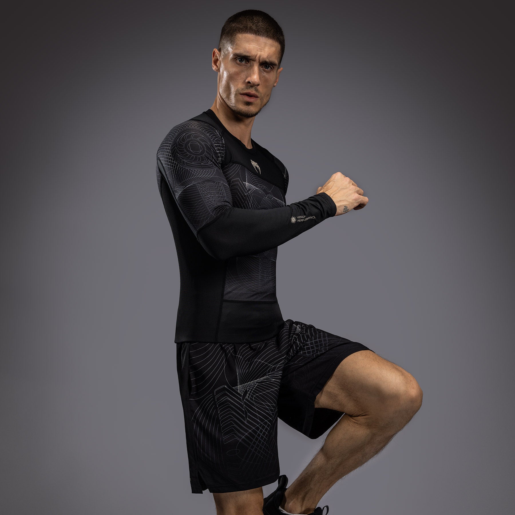 venum-g-fit-air-langarm-rashguard-herren-tiefschwarz-w-stensand image 3