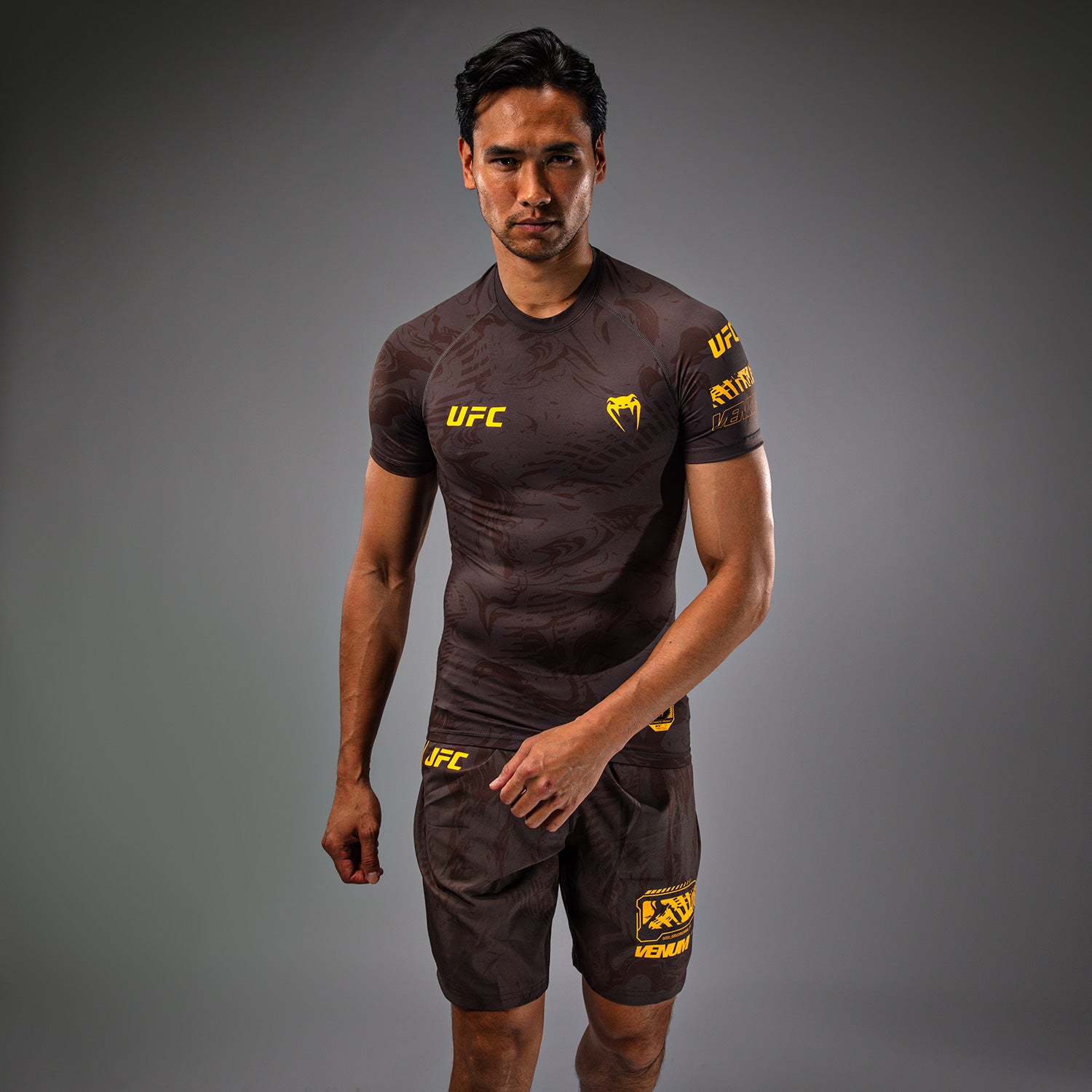ufc-fusion-by-venum-fight-week-herren-performance-kurzarm-rashguard-erdiges-brau image 5