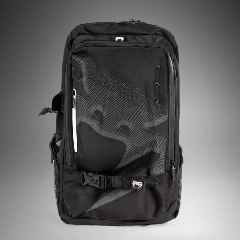 venum-shockwave-rucksack-20-25l-schwarz image 1