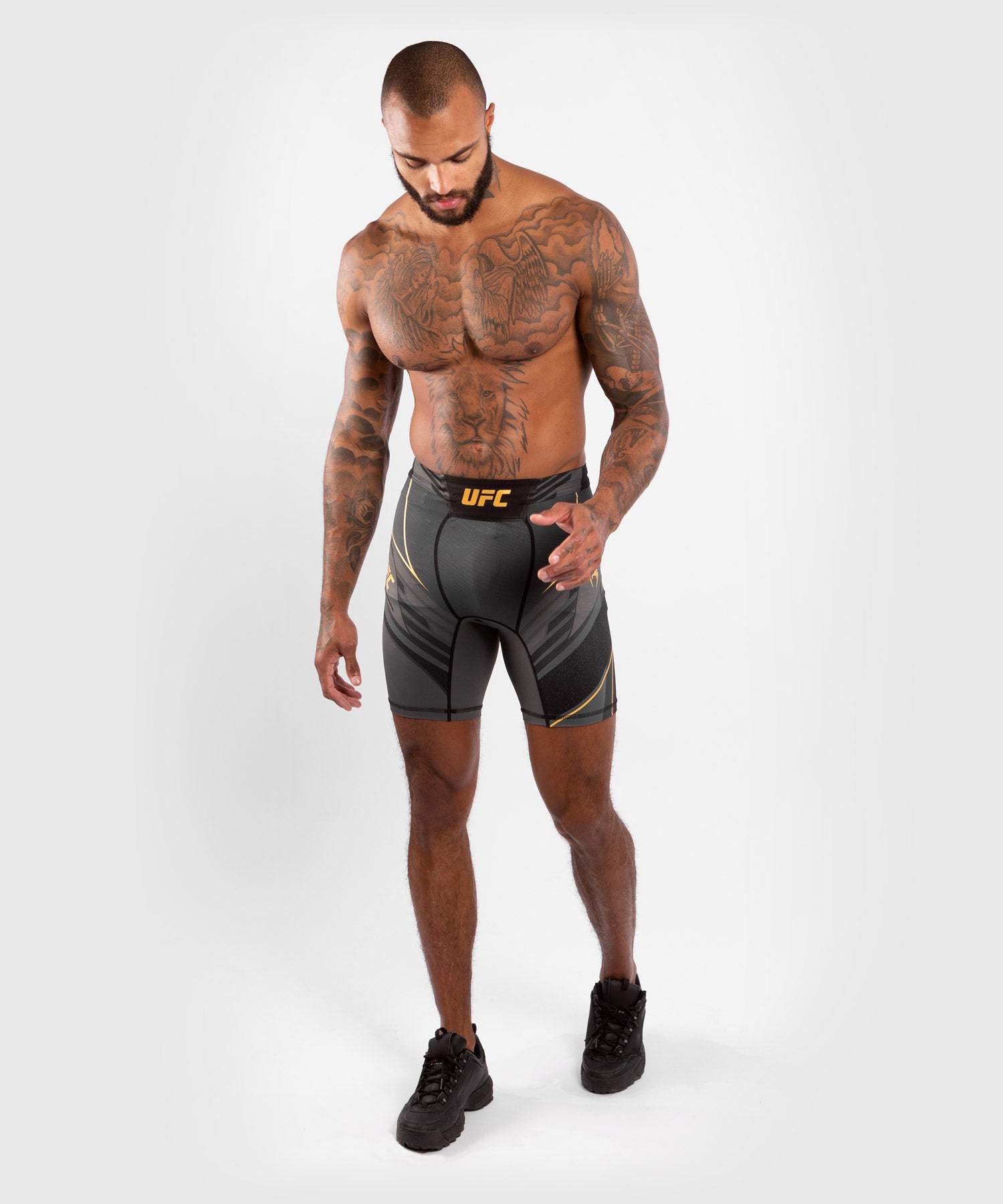 venum-ufc-authentic-fight-night-herren-vale-tudo-shorts-long-fit-champion-schwar image 7