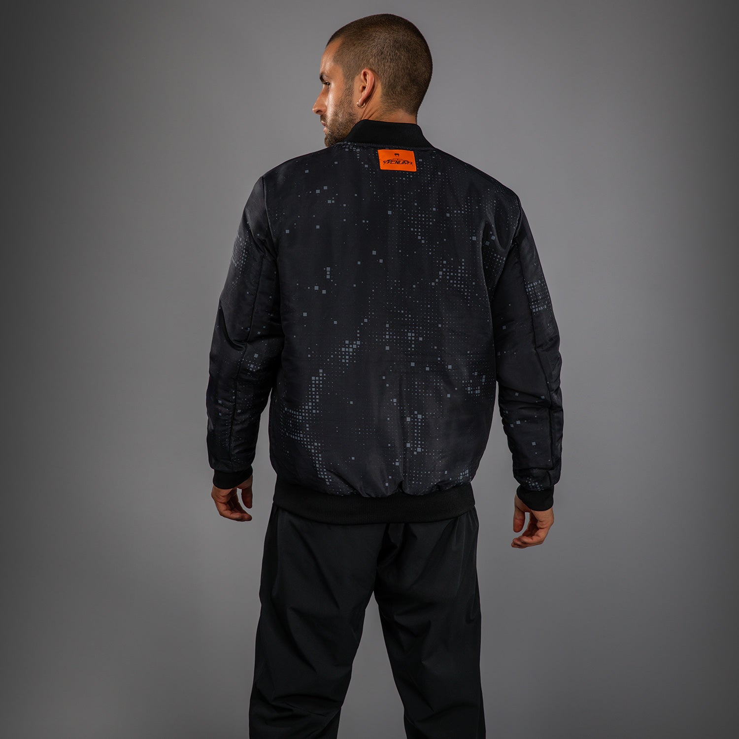 venum-eclipse-bomberjacke-herren-schwarz-ivory-wendbar image 3