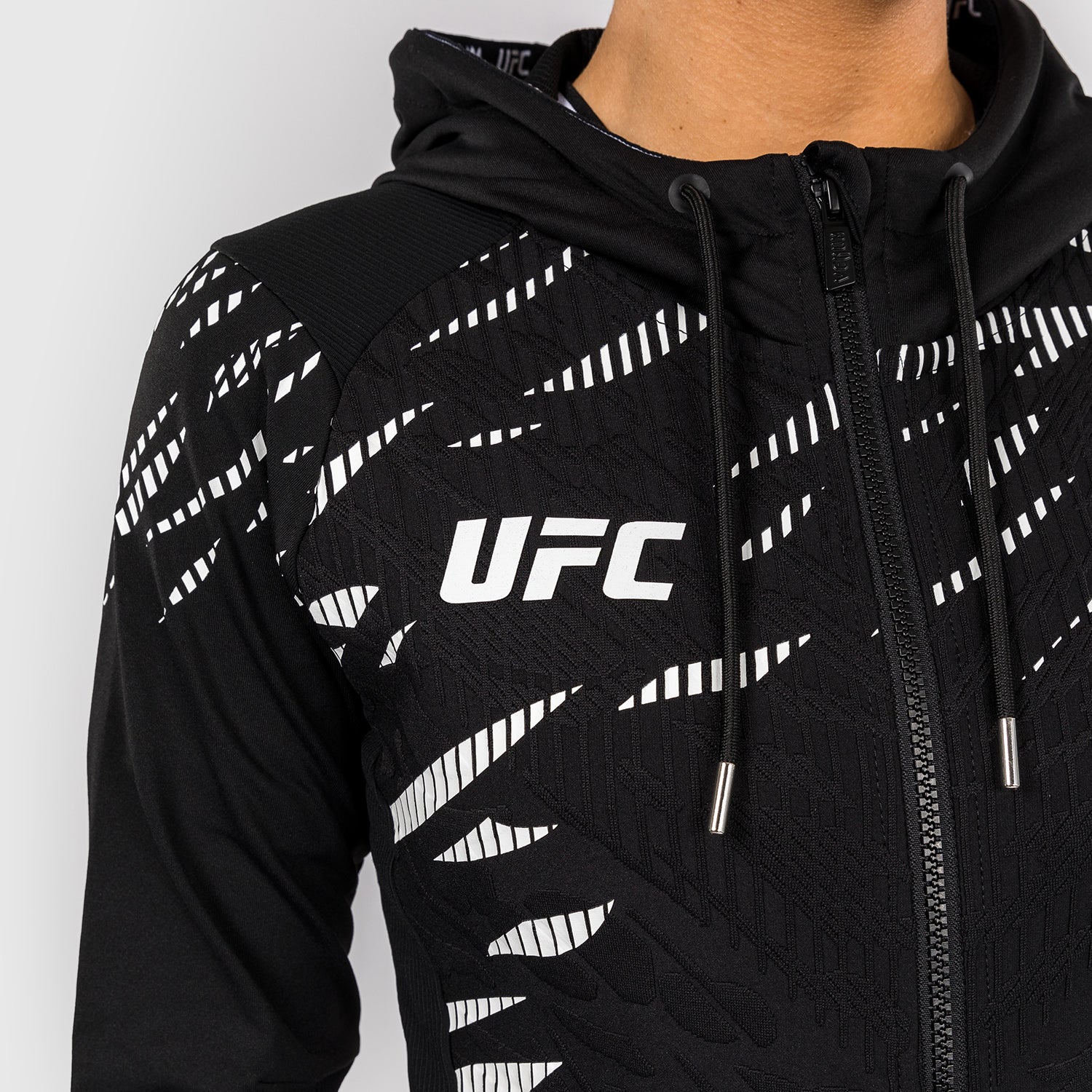 venum-ufc-fusion-authentic-fight-night-walkout-hoodie-damen-schwarz-personalized image 7