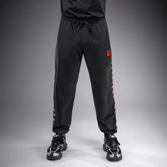 venum-20th-anniversary-jogginghose-schwarz-rot image 1