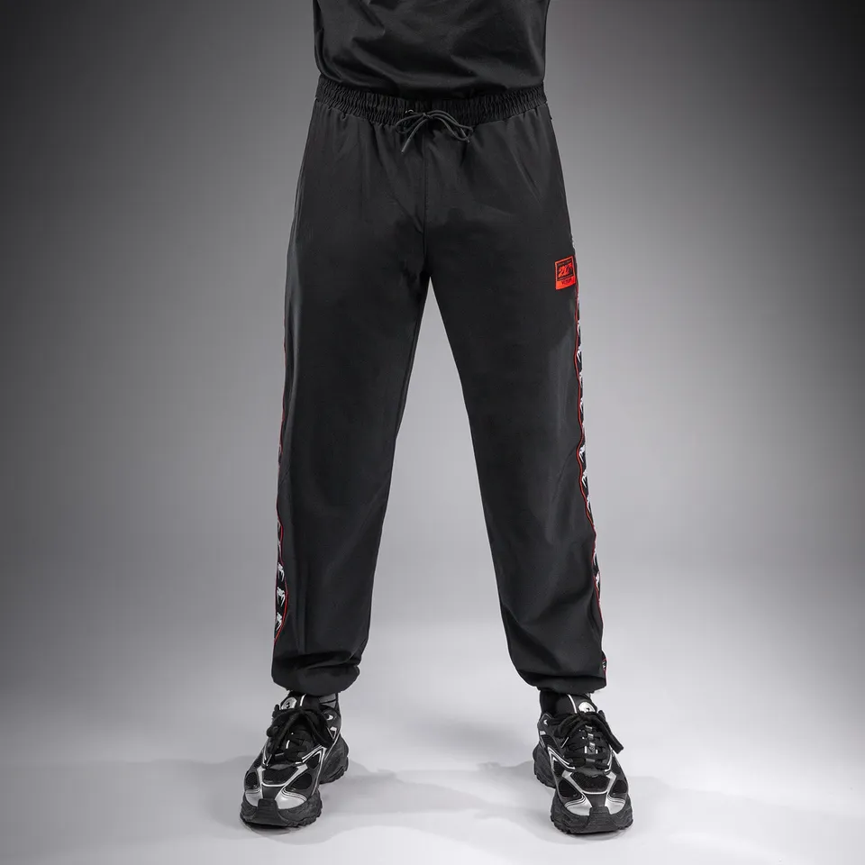 venum-20th-anniversary-jogginghose-schwarz-rot image 1