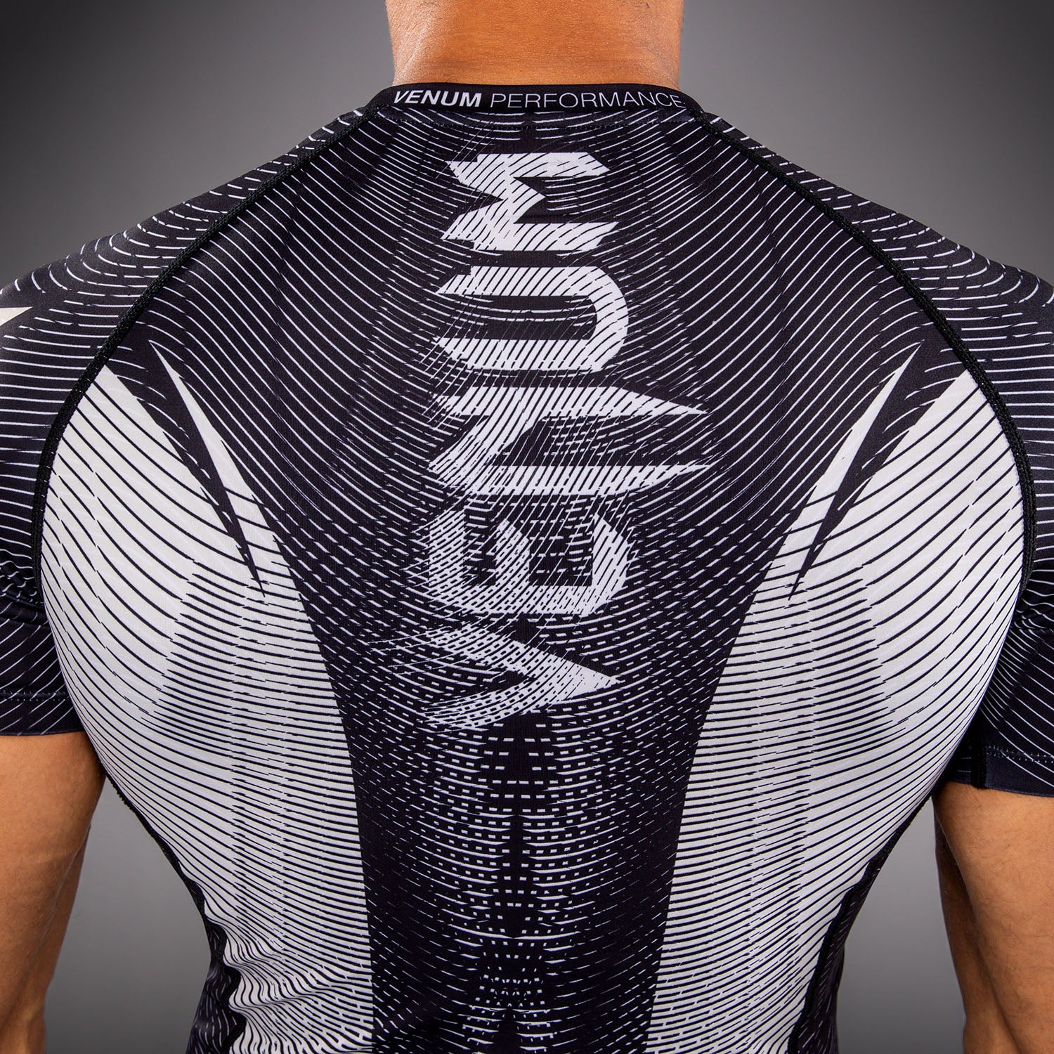 venum-galactic-3-0-kurzarm-rashguard-cremewei-schwarz-herren image 6