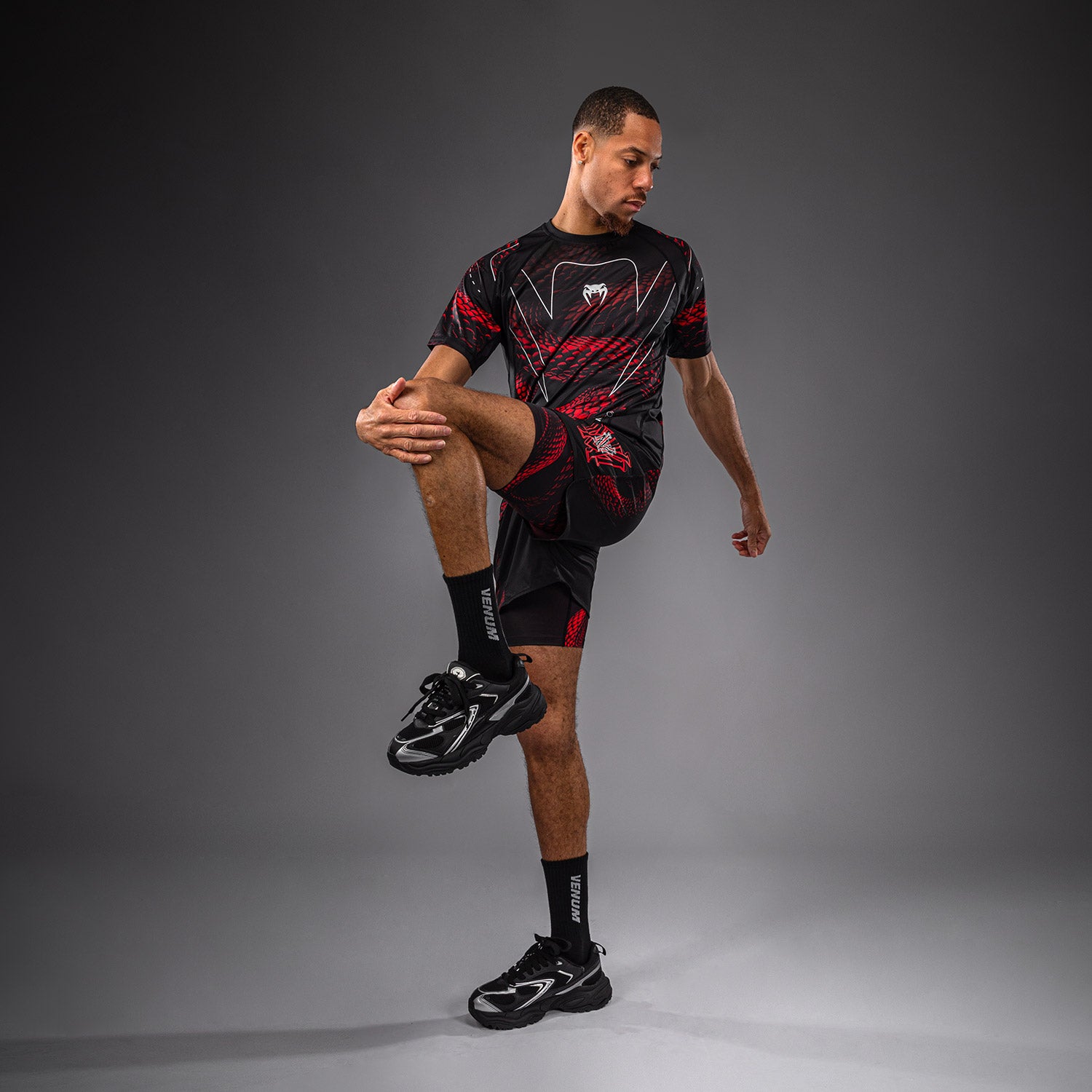 venum-matupa-trainingsshorts-schwarz-rot-silber image 6