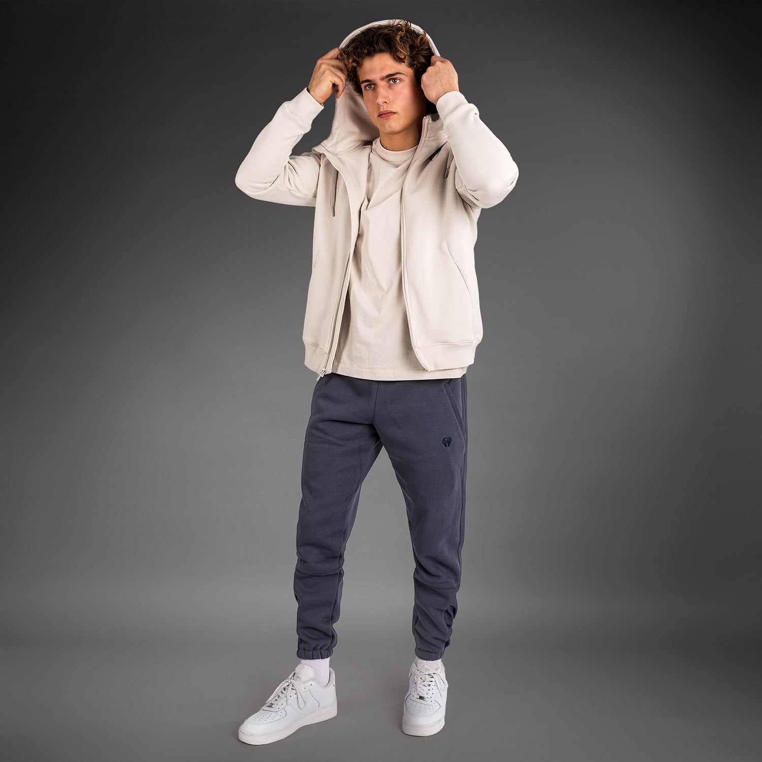 venum-strikeland-full-zip-hoodie-herren-greige image 6