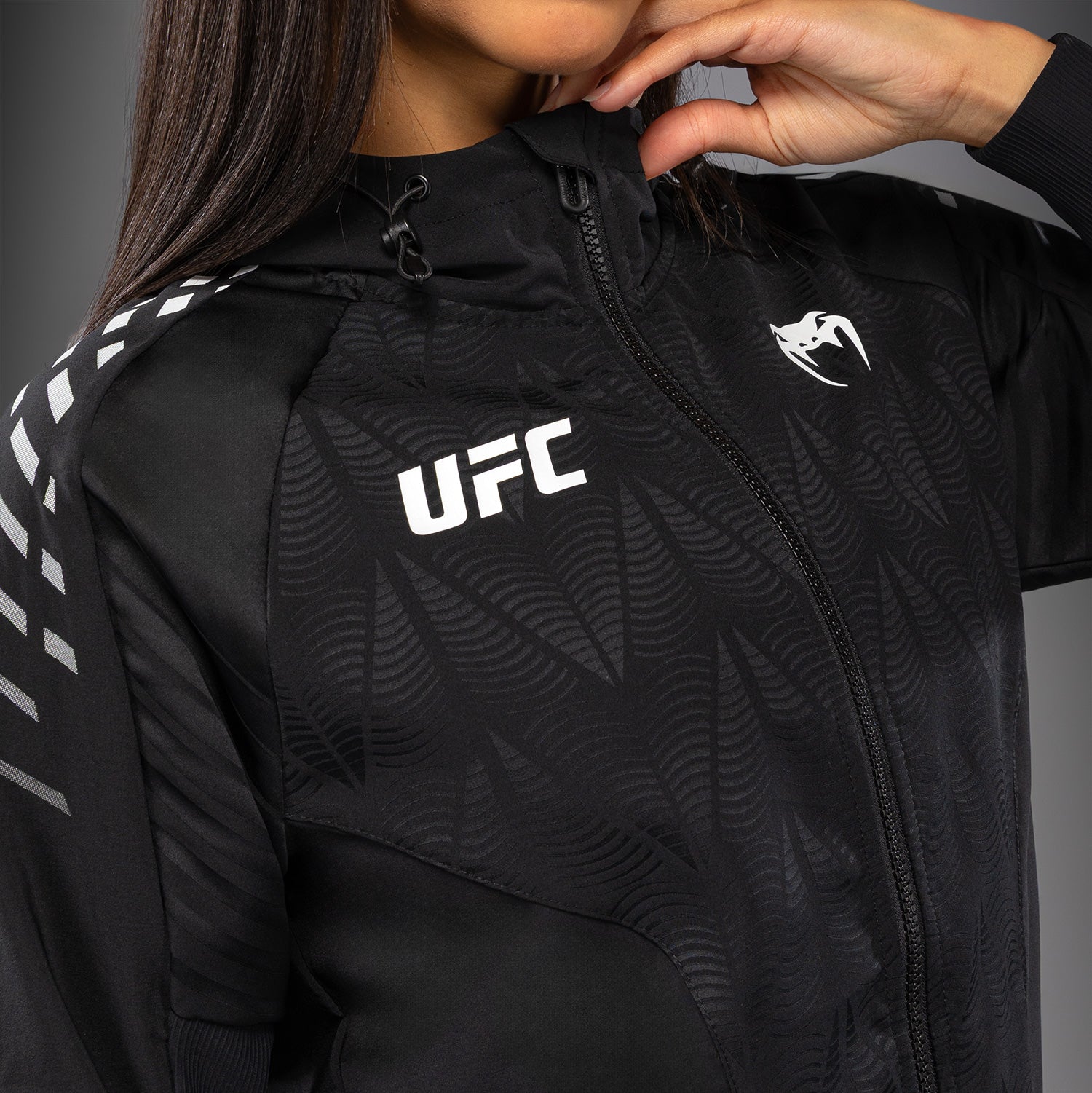 ufc-zenith-by-venum-authentic-fight-night-kapuzenjacke-damen-schwarz image 8