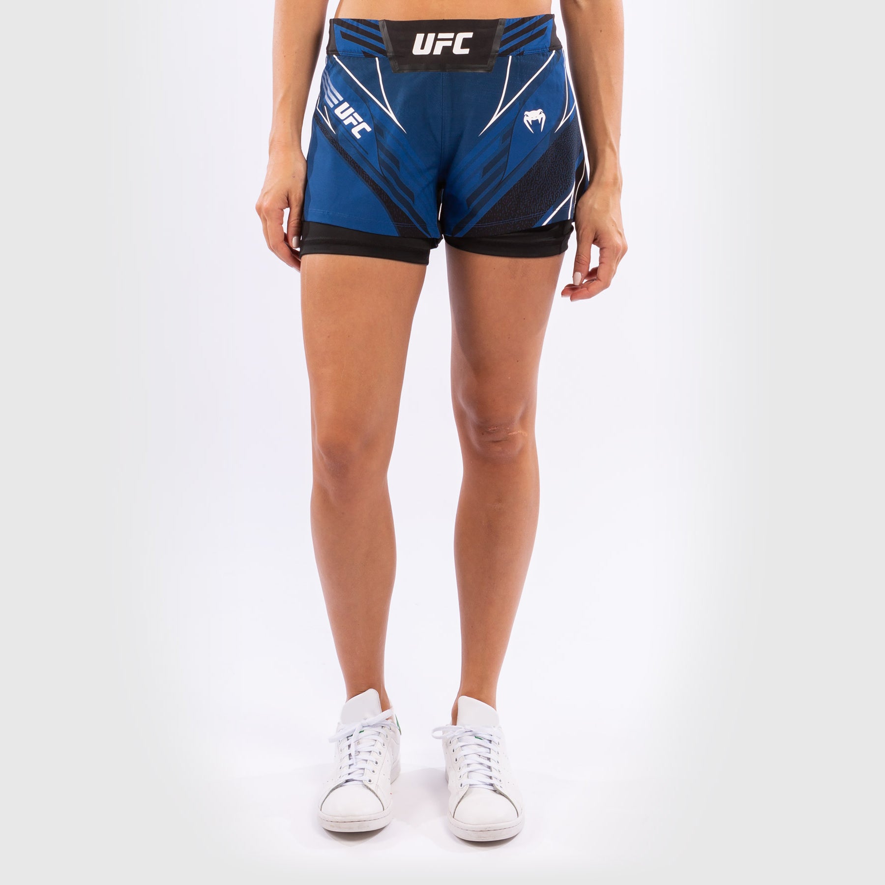 ufc-venum-authentic-fight-night-damen-shorts-short-fit-blau image 1