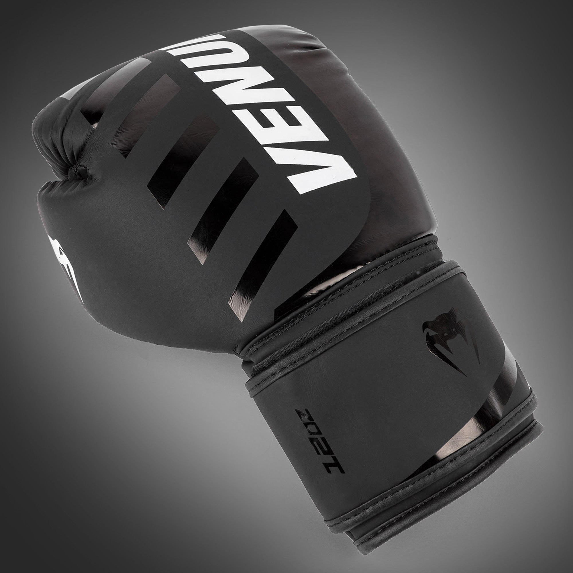 venum-contender-shockwave-boxhandschuhe-schwarz image 3
