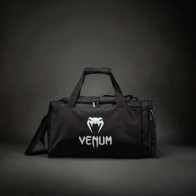 venum-essential-sporttasche-26l-schwarz image 1