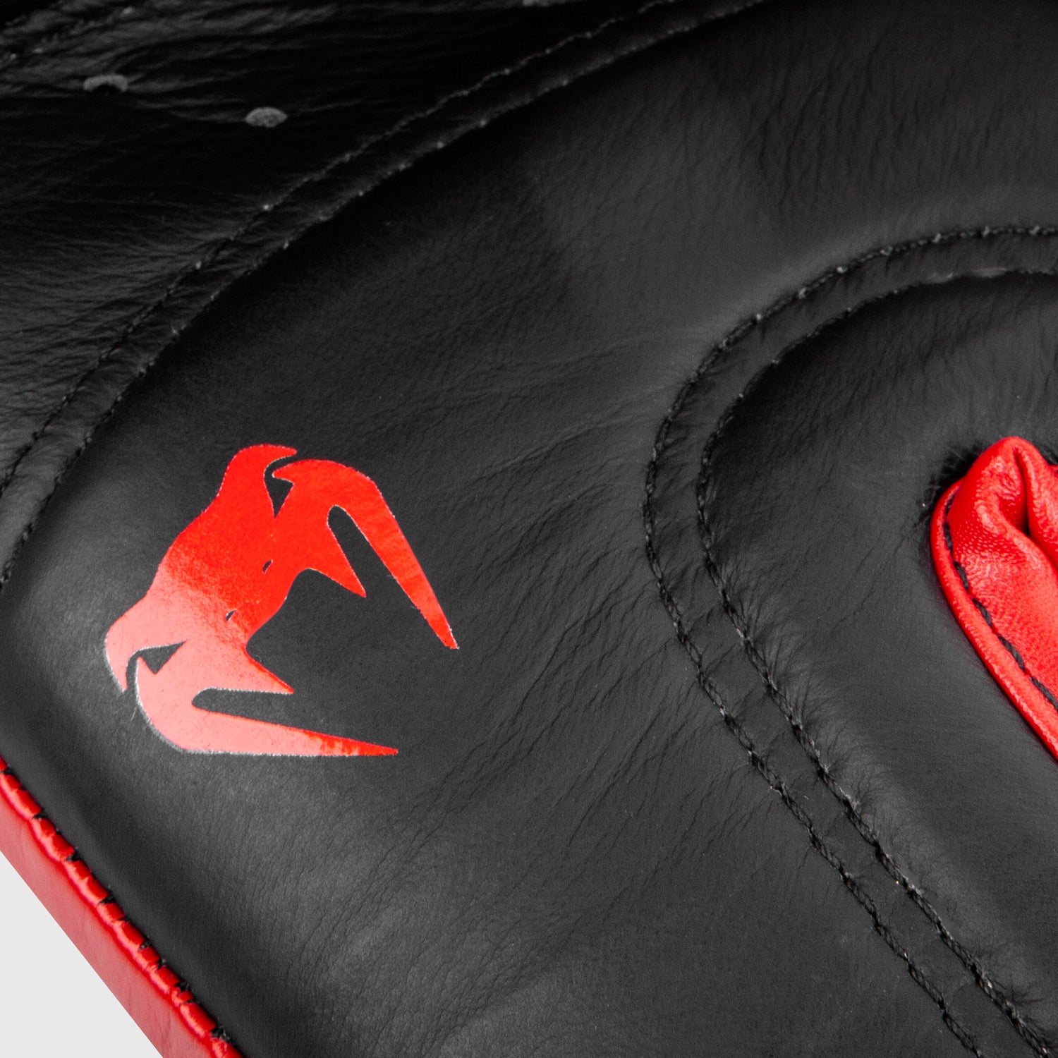 venum-shield-professionelle-boxhandschuhe-klettverschluss-rot-schwarz image 4