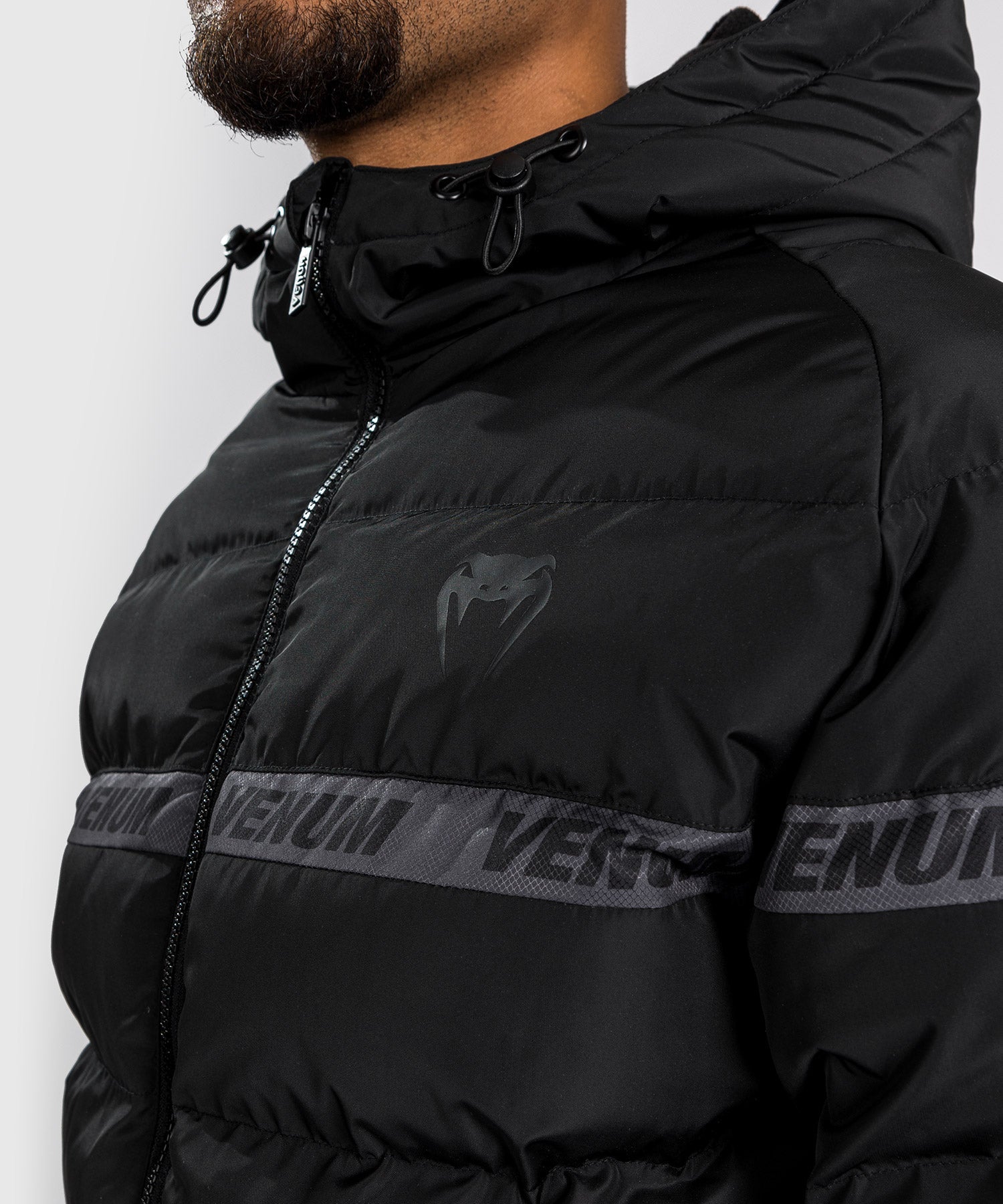 venum-elite-4-daunenjacke-unisex-schwarz image 8
