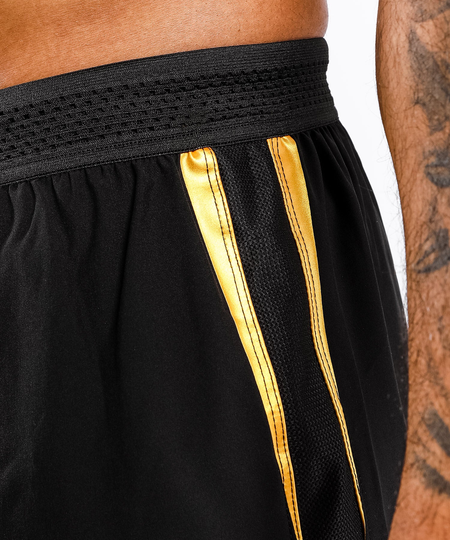 venum-tempest-2-0-sport-shorts-schwarz-gold image 5