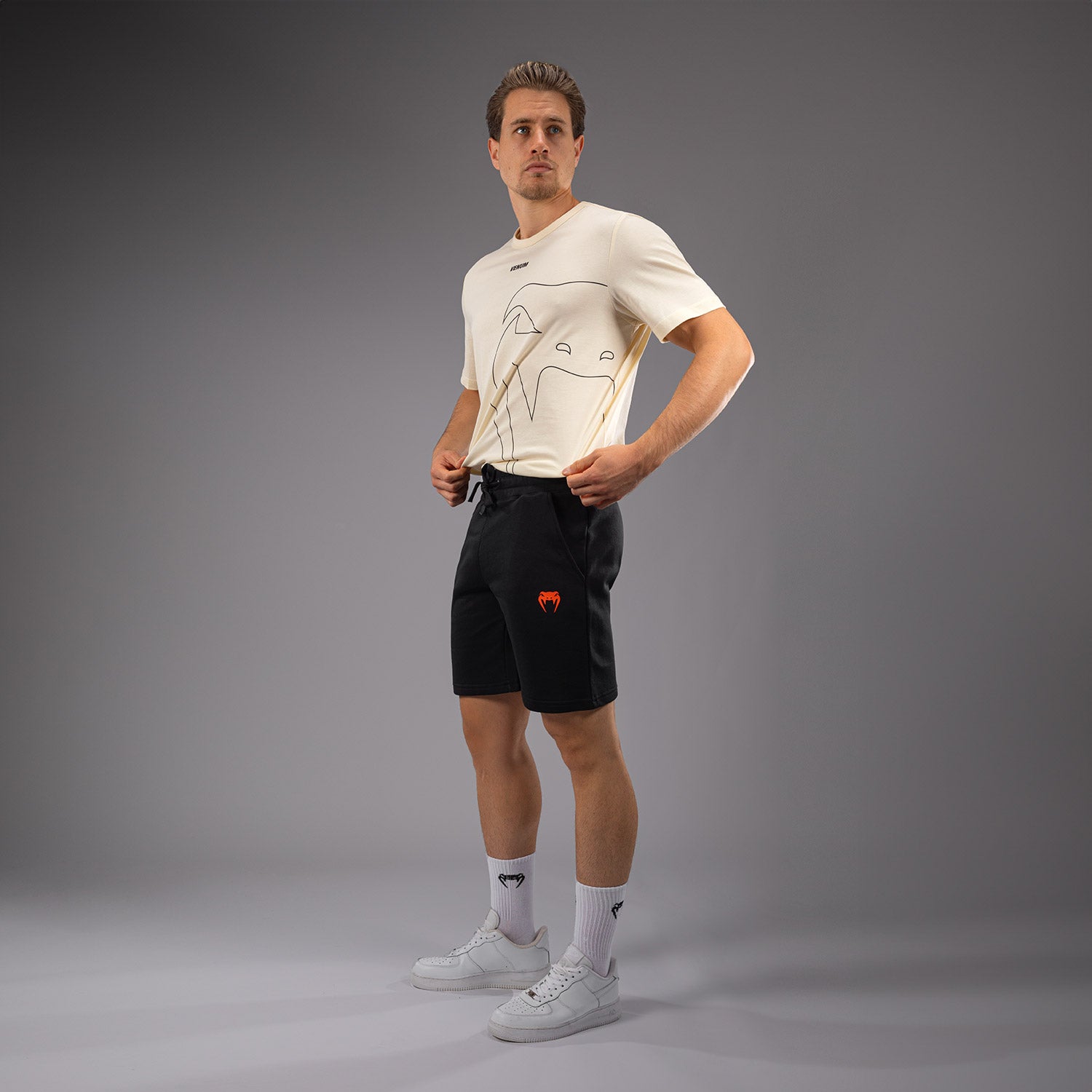 venum-classic-shorts-herren-schwarz image 6