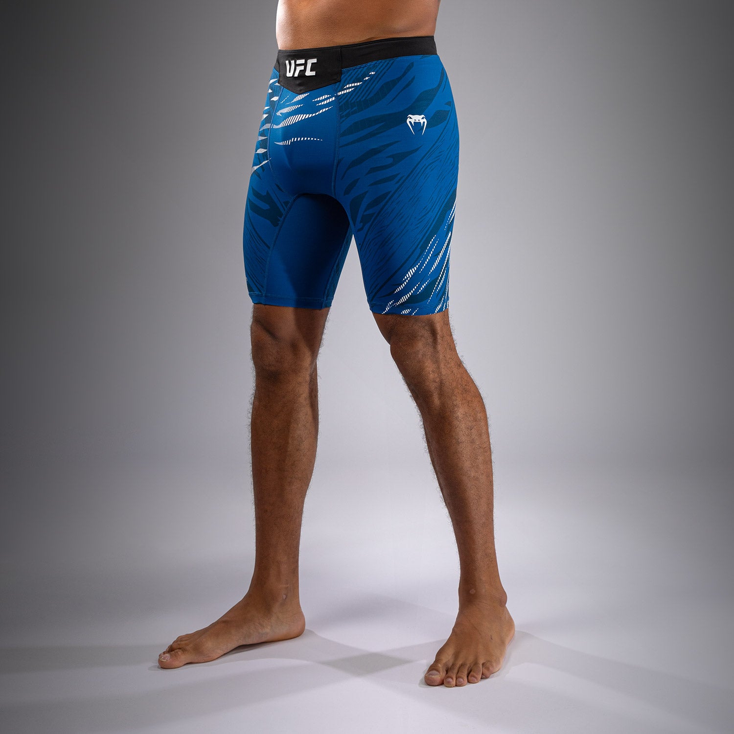 ufc-fusion-by-venum-authentic-fight-night-vale-tudo-short-herren-personalisiert- image 3