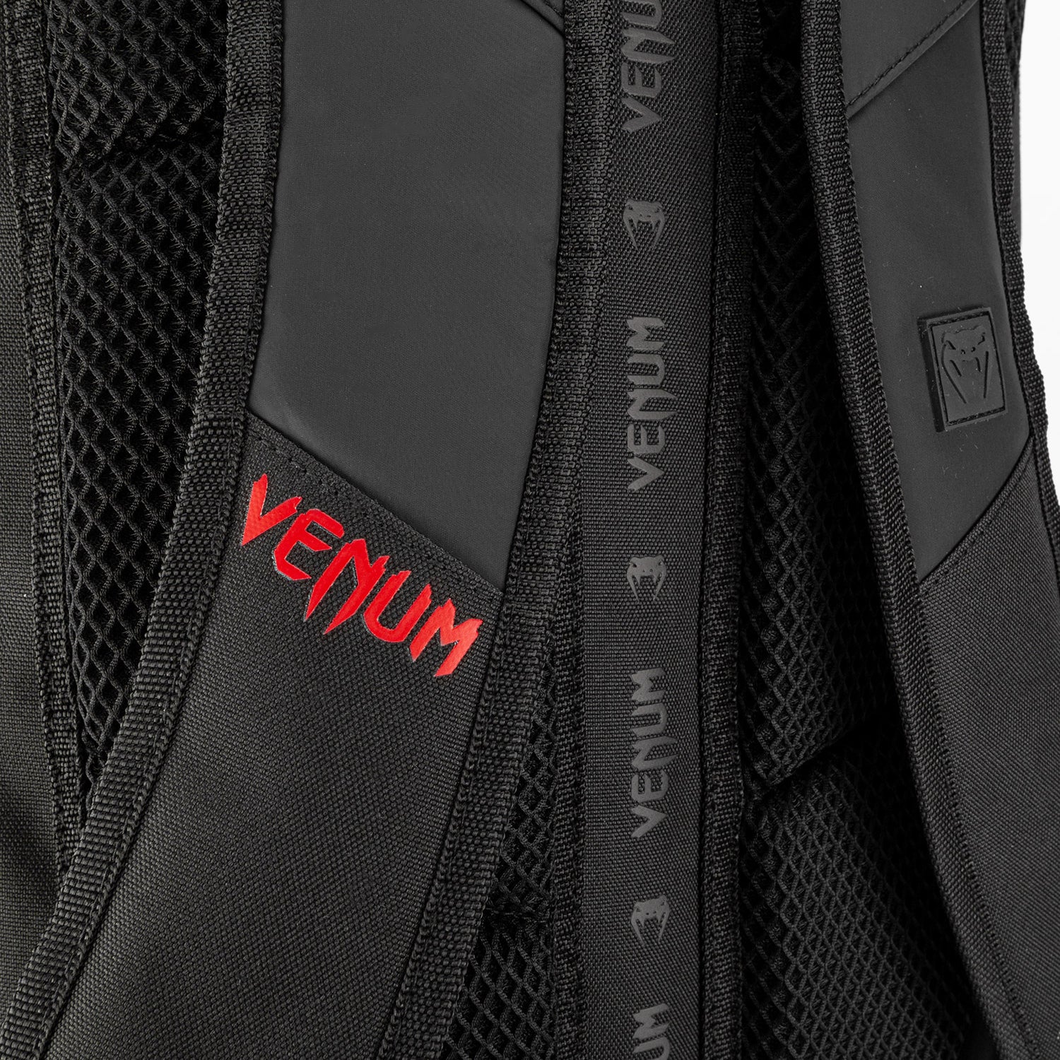 venum-challenger-xtrem-evo-rucksack-schwarz-rot image 7