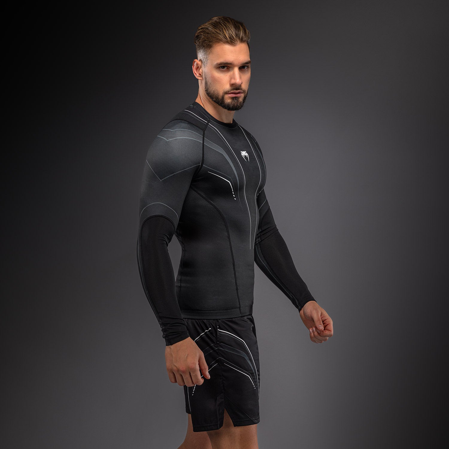 venum-streamline-langarm-rashguard-schwarz-wei image 4