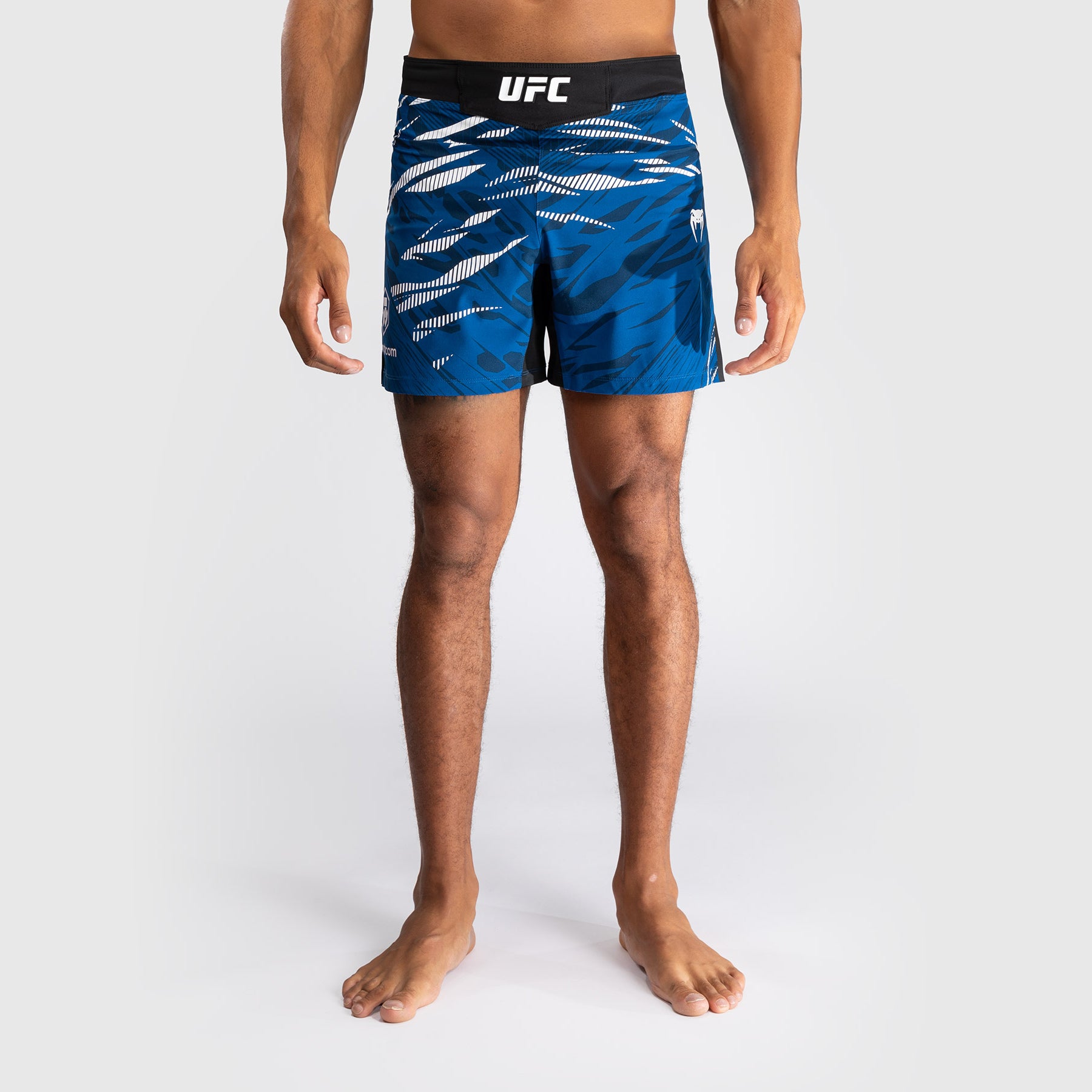 ufc-fusion-by-venum-authentic-fight-night-fight-short-short-fit-blau image 2