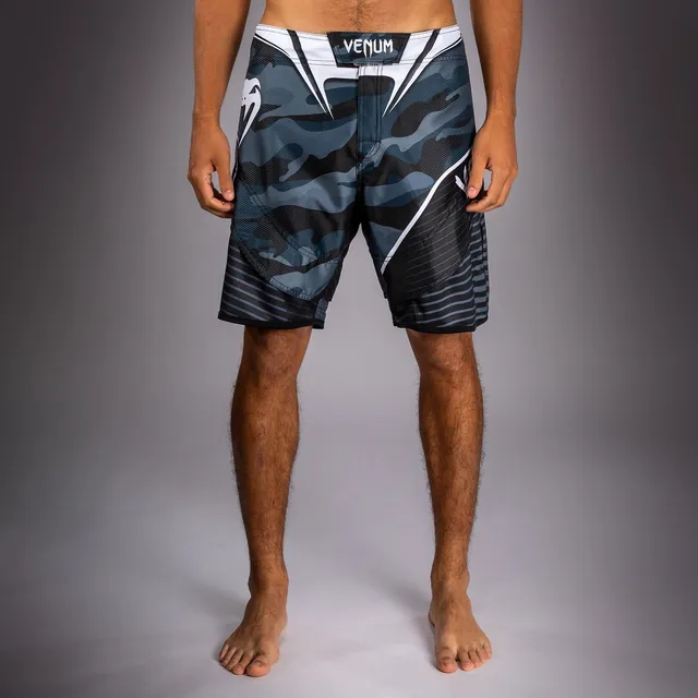 venum-camo-hero-fightshorts-dunkelmarineblau-blau image 1