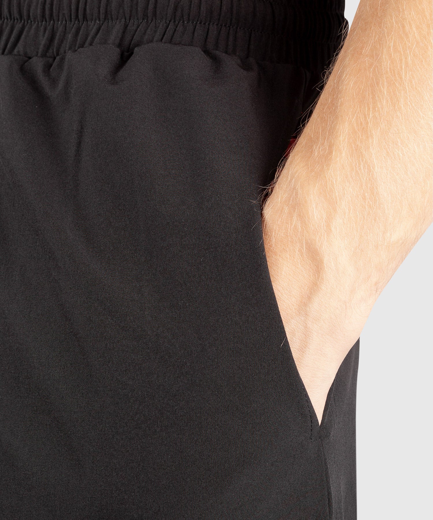 venum-classic-trainingsshorts-schwarz-rot image 8