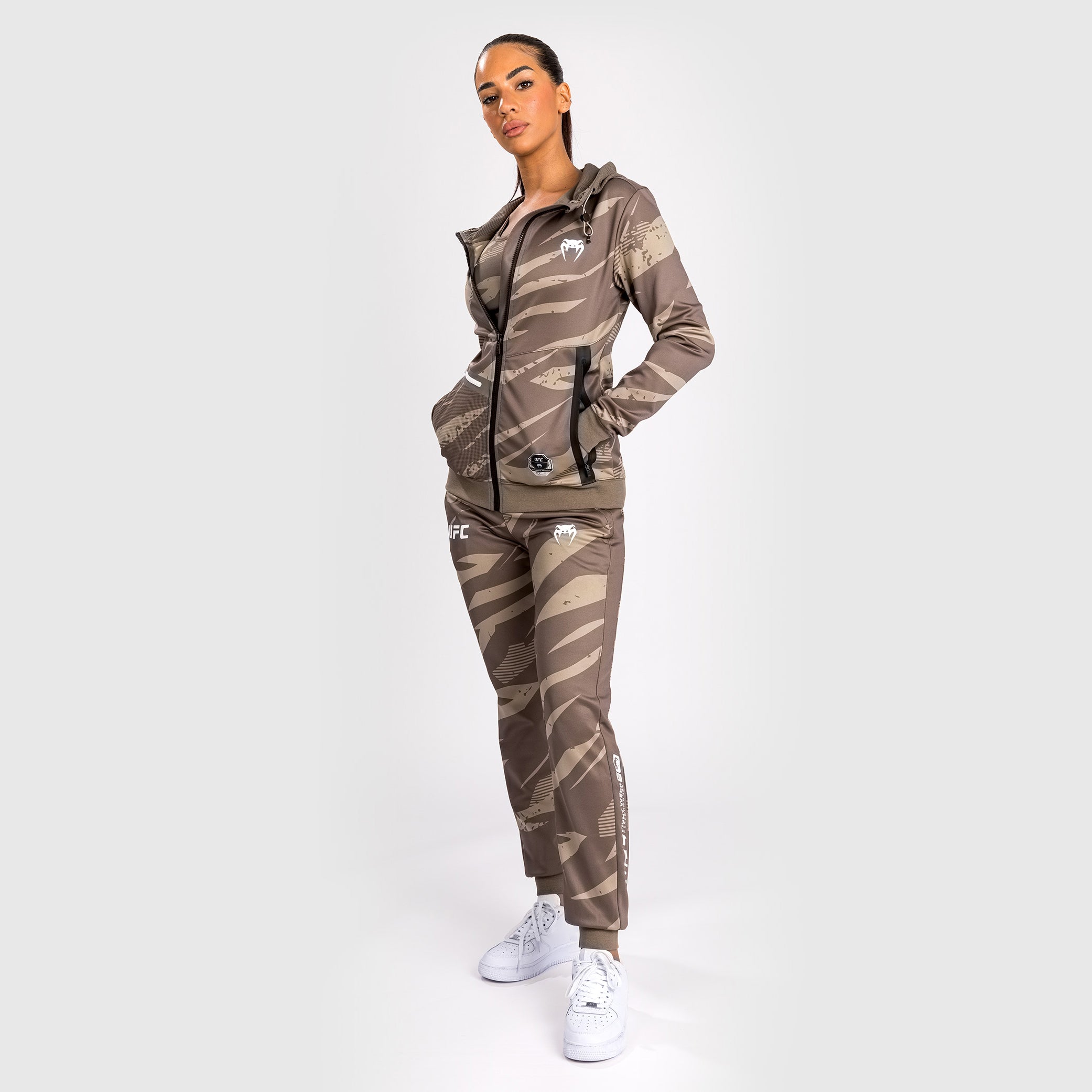 ufc-adrenaline-by-venum-fight-week-zip-hoodie-damen-desert-camo image 3