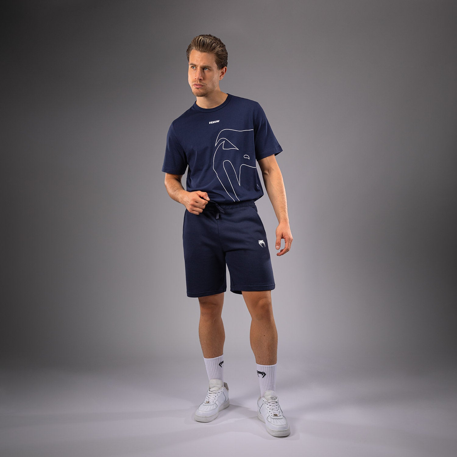 venum-classic-shorts-herren-marineblau image 4