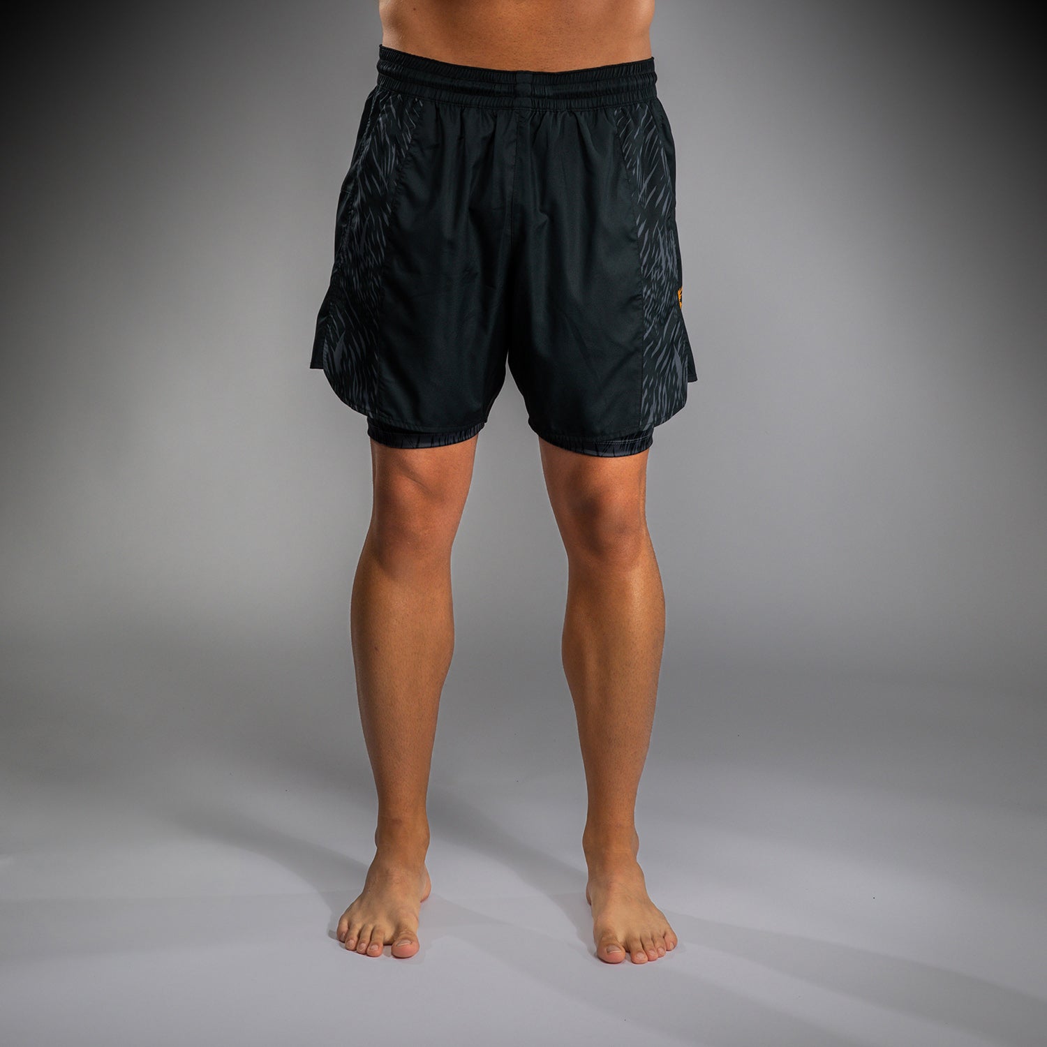 venum-x-chimaev-trainingsshorts-herren-schwarz-grau image 4