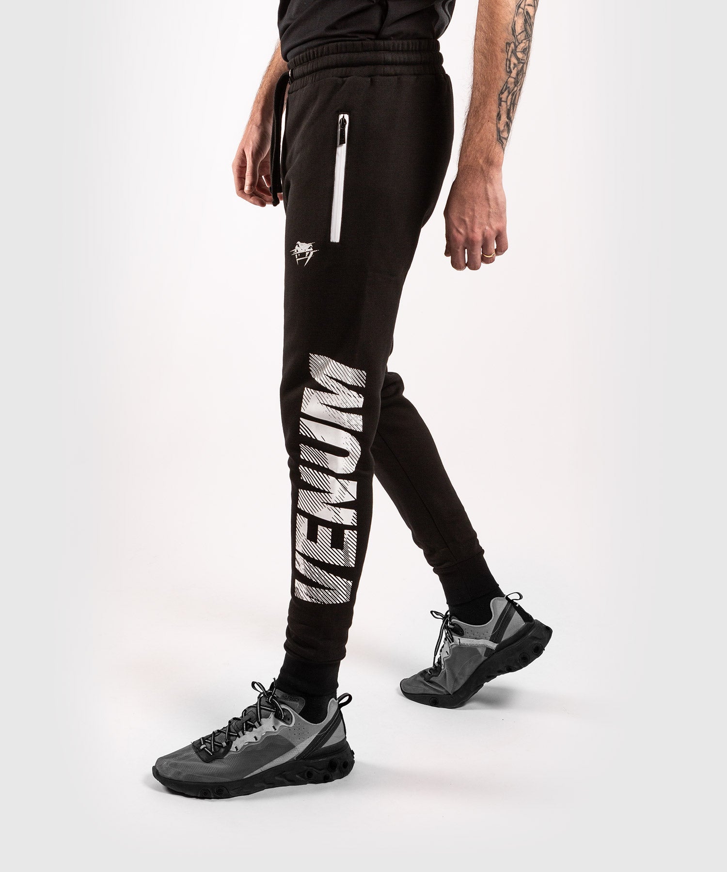 venum-giant-jogginghose-slim-fit-schwarz-wei image 2