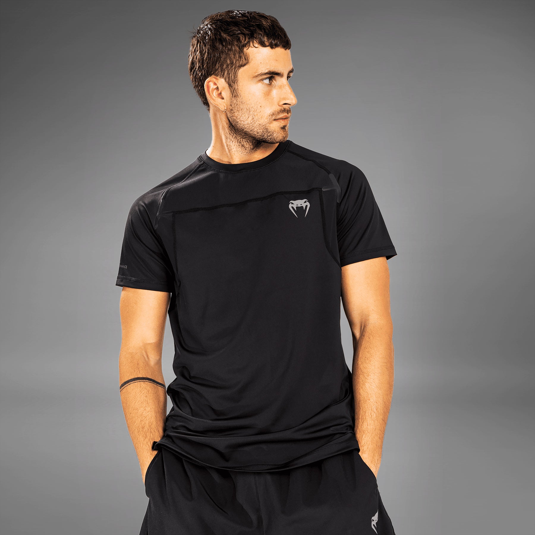 venum-g-fit-air-dry-tech-t-shirt-herren-schwarz image 2