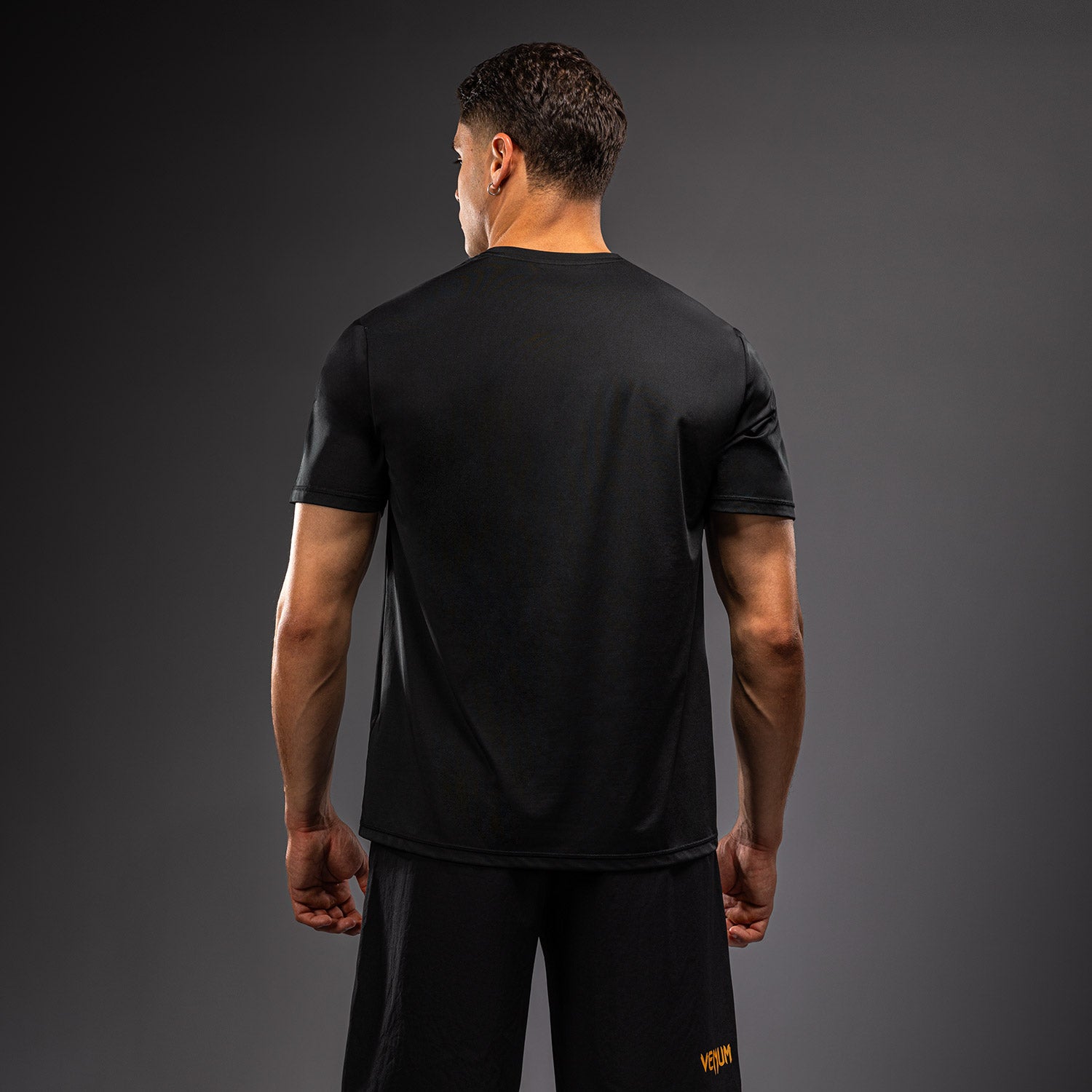 venum-classic-dry-tech-t-shirt-schwarz-gold-f-r-herren image 3