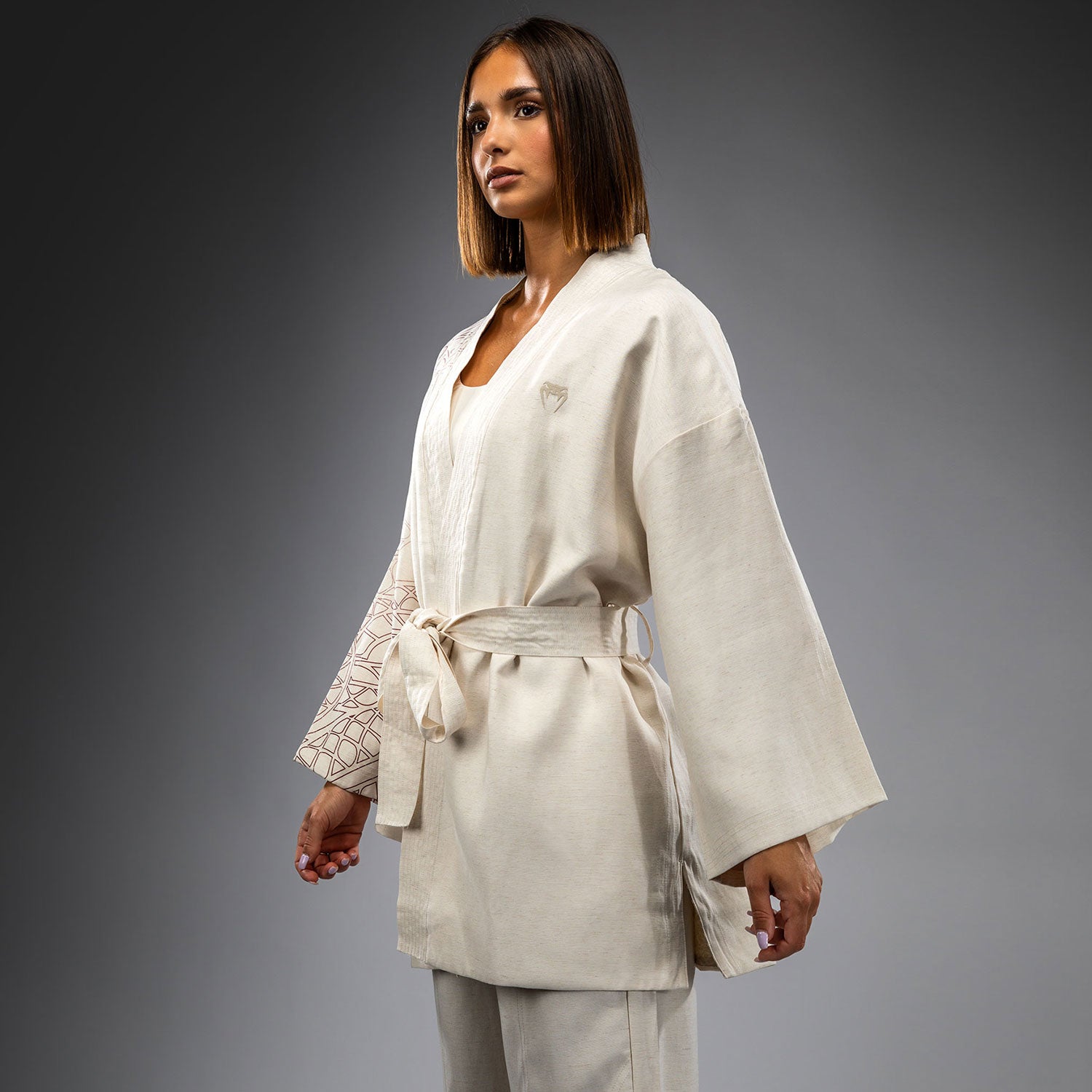 venum-serpenti-damenjacke-lifestyle-jacke-im-kimono-stil-elfenbein-burgunder image 3