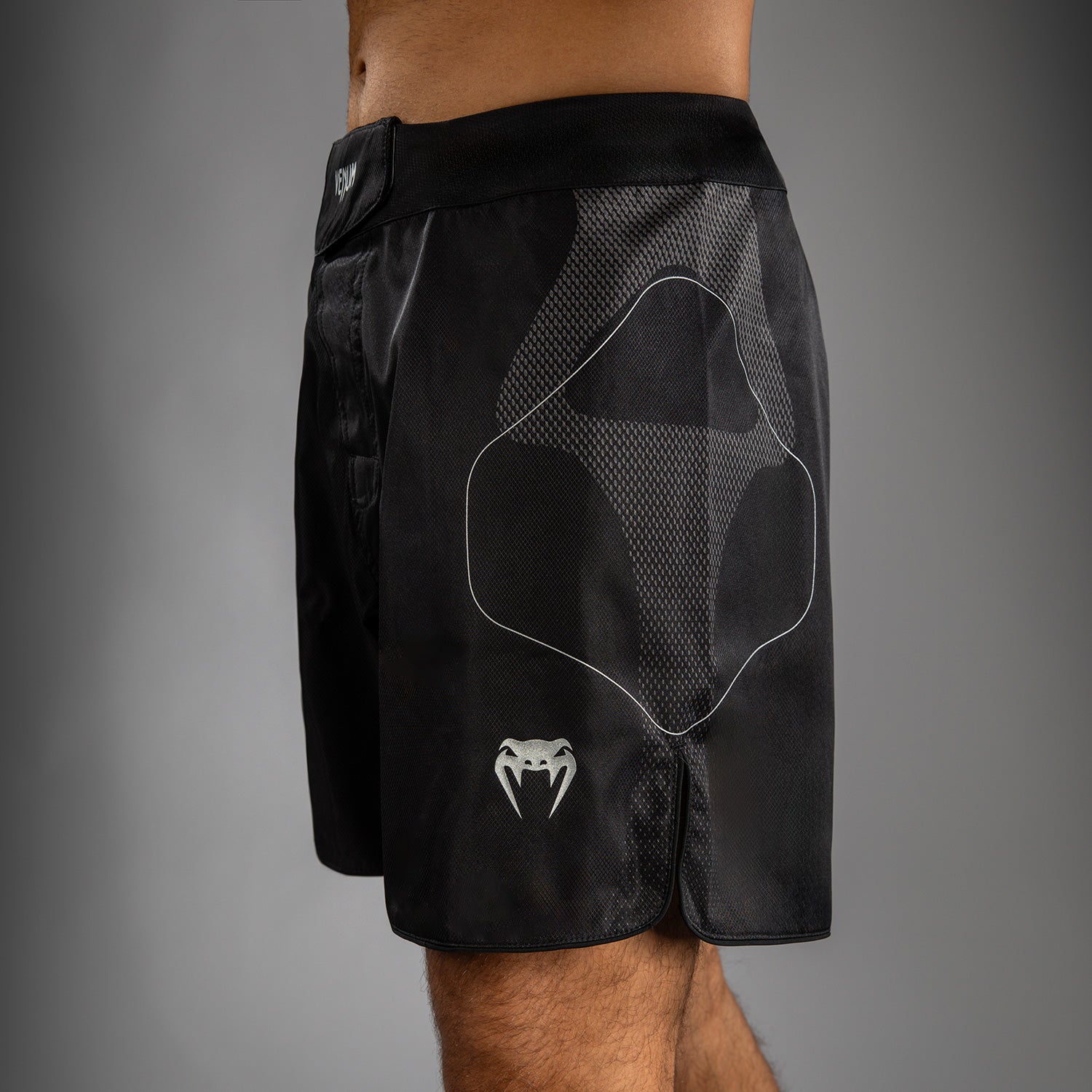 venum-nexus-fight-shorts-schwarz-silber image 4
