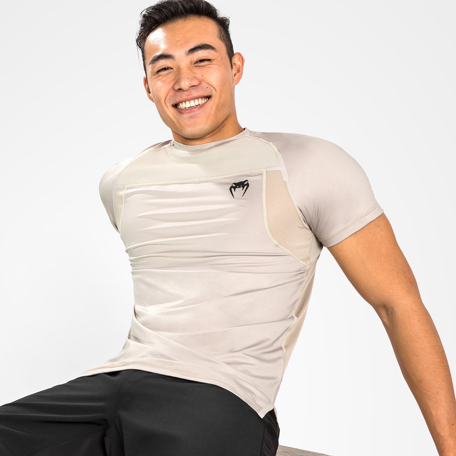 venum-g-fit-air-dry-tech-t-shirt-sand image 1