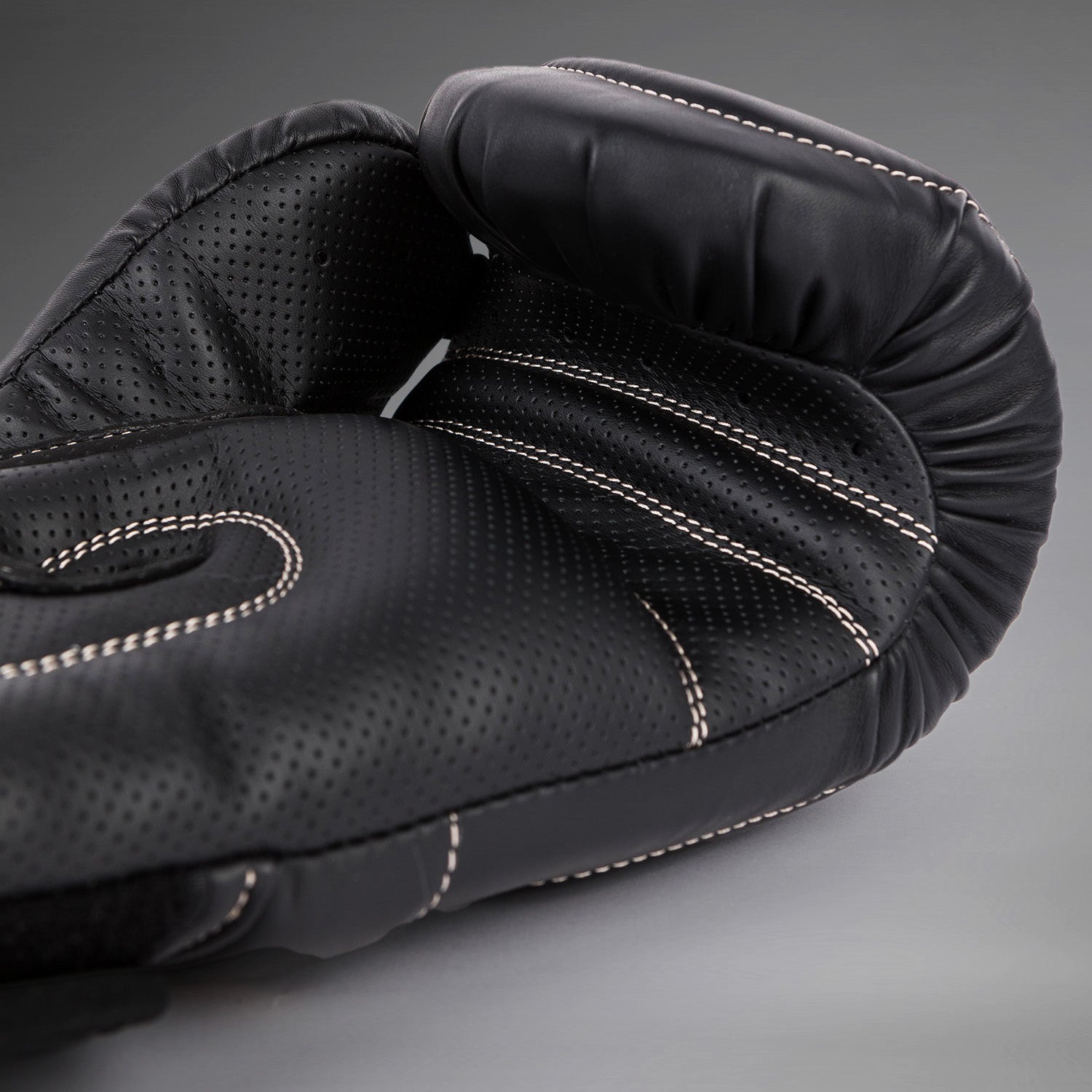 venum-impact-evo-boxhandschuhe-schwarz image 6