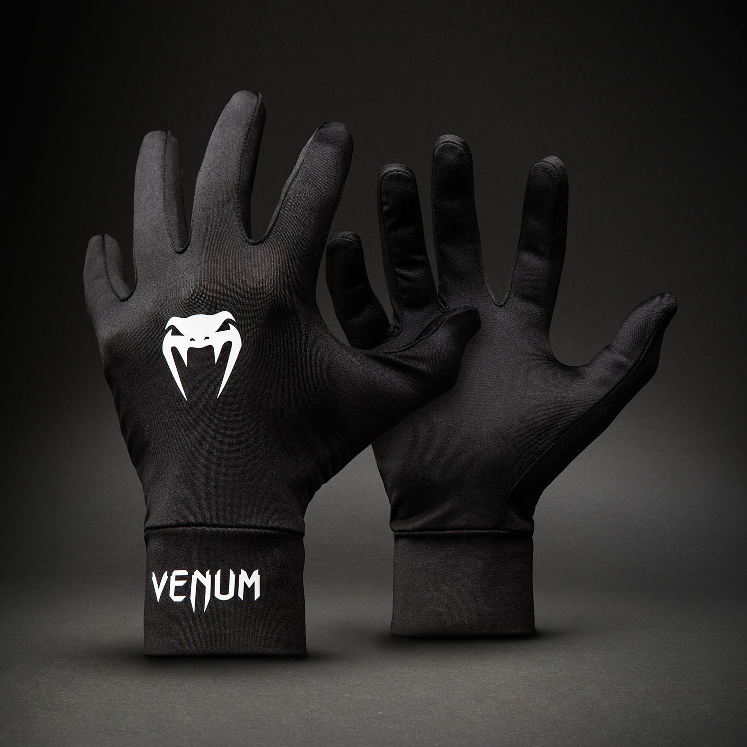 venum-innenhandschuhe-schwarz image 1