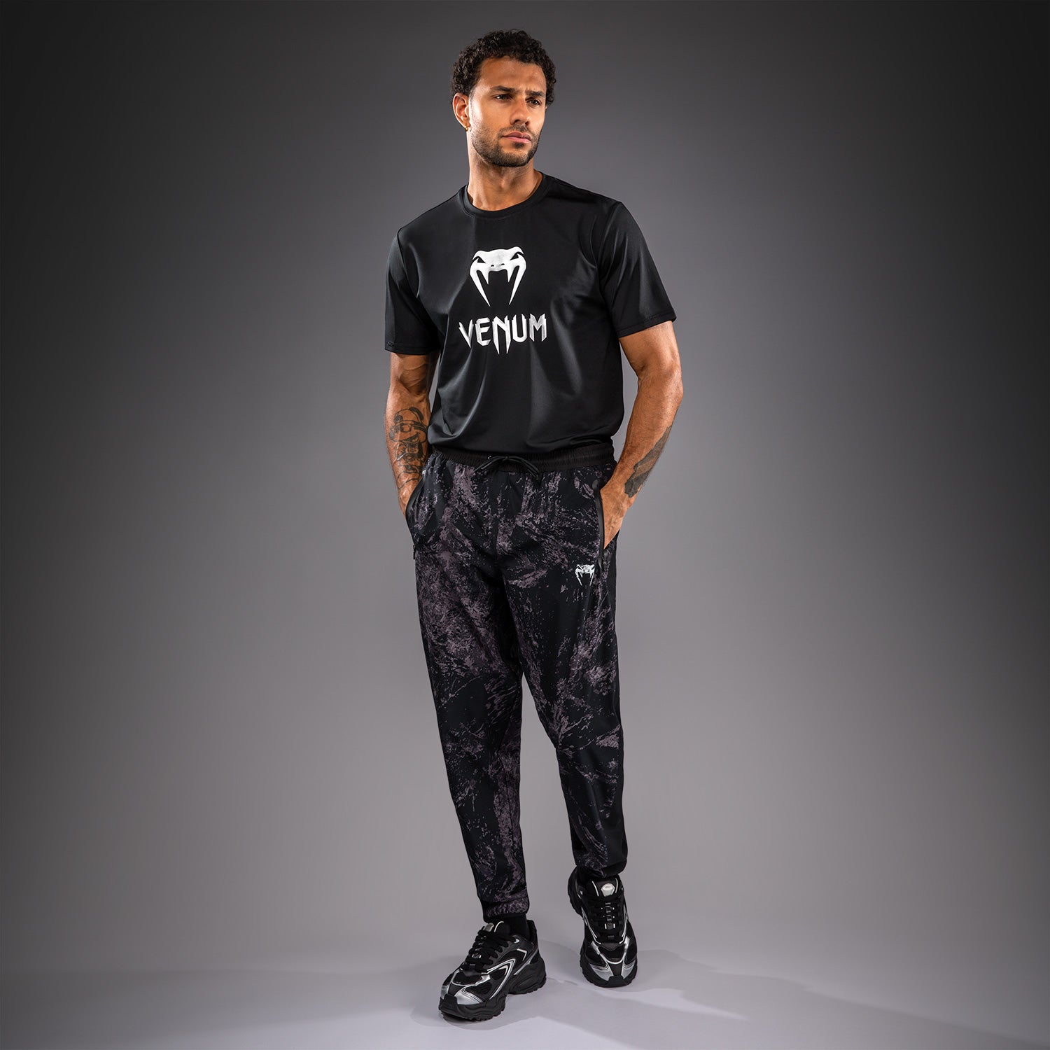venum-rage-workout-jogginghose-schwarz-grau-herren image 2