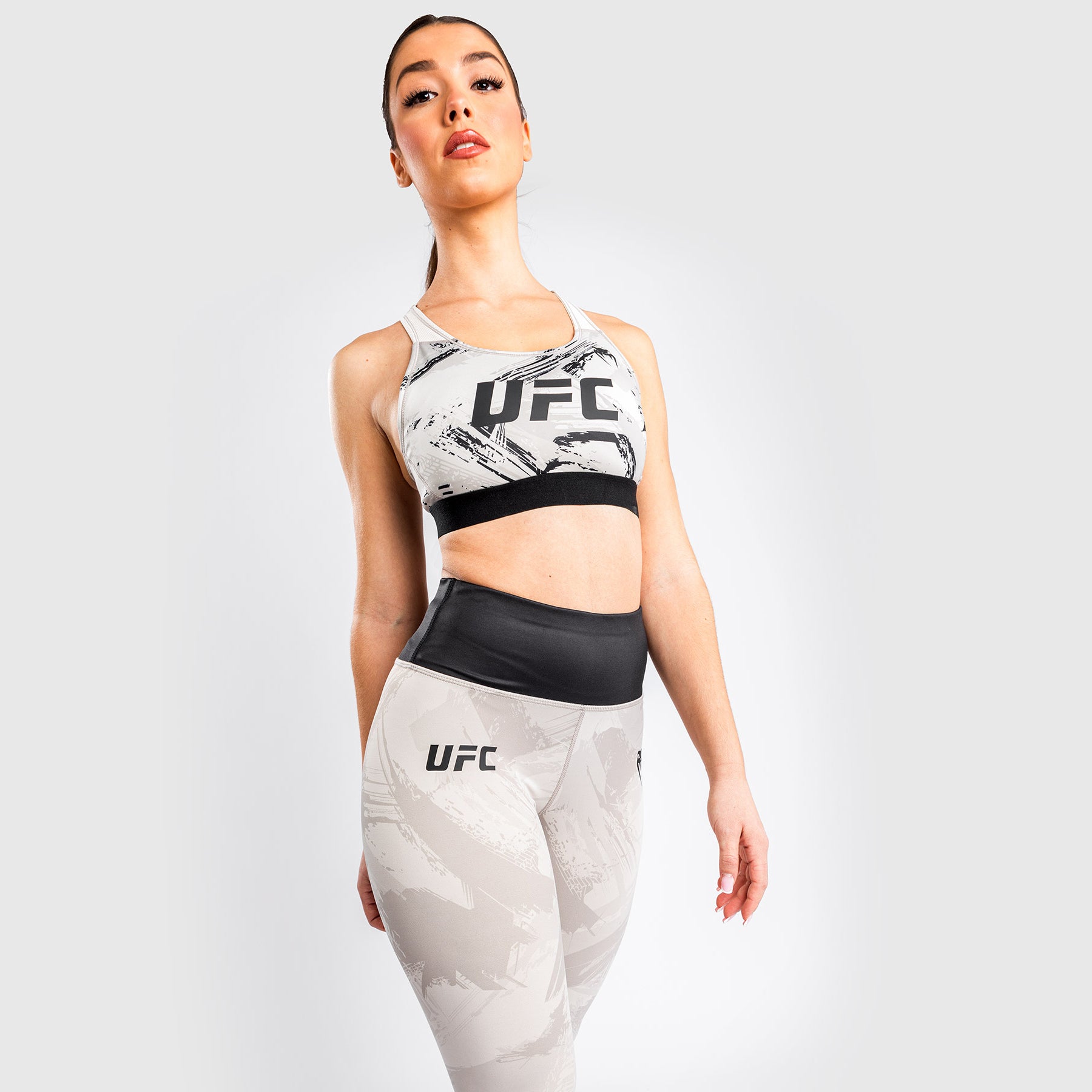 venum-ufc-authentic-fight-week-2-0-sport-bh-damen-sand-schwarz image 2