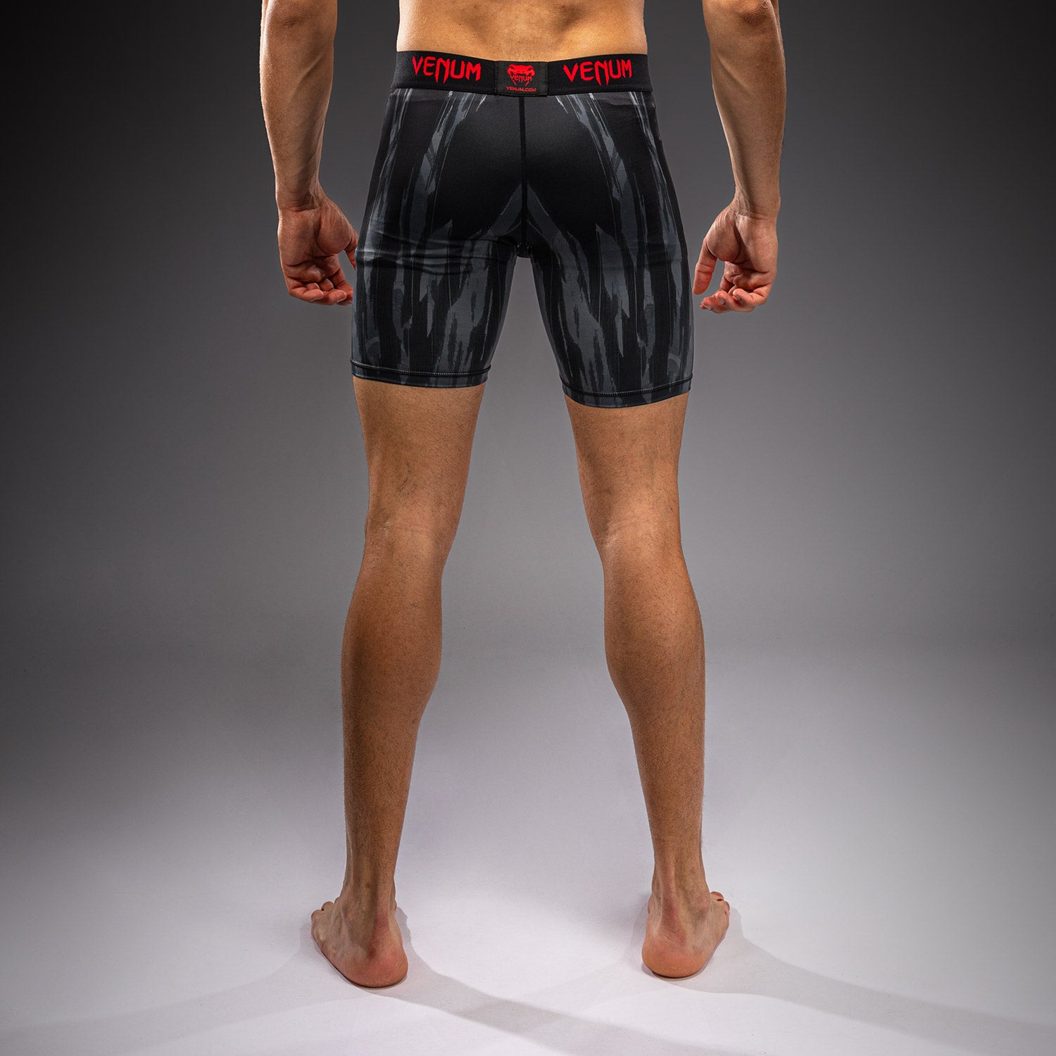venum-demon-kompressionsshort-schwarz-grau image 5
