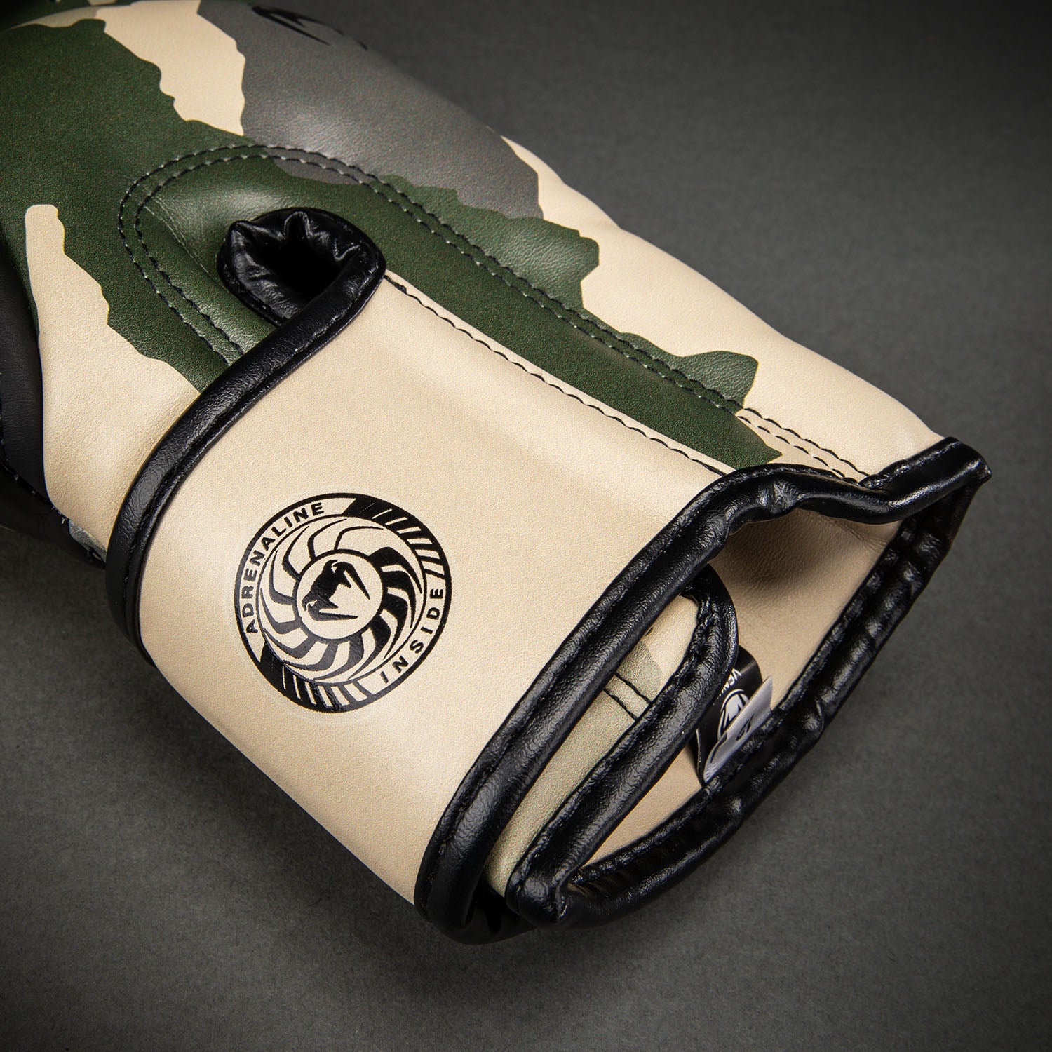 venum-elite-camo-boxhandschuhe-khaki-cremewei image 5