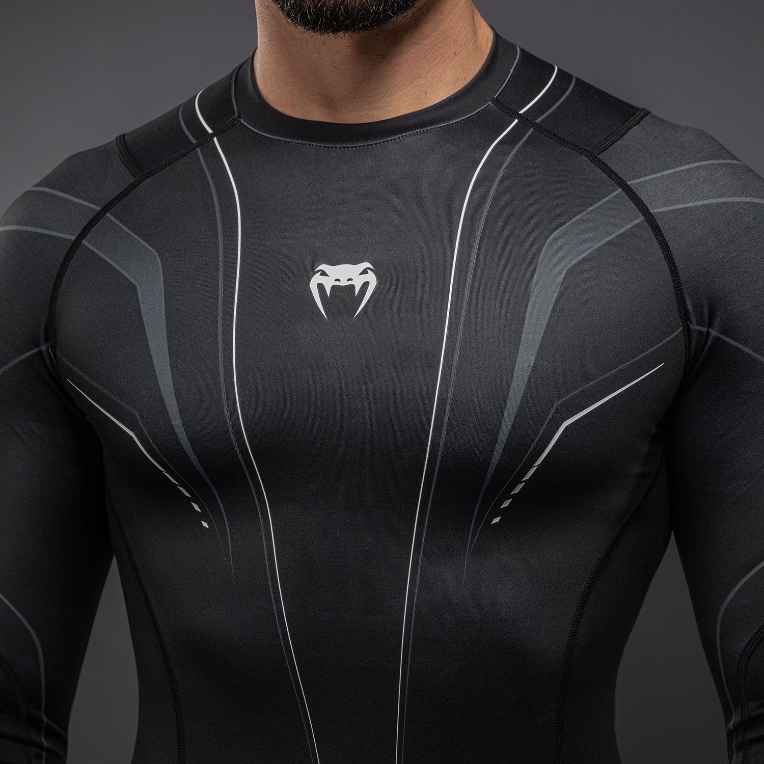 venum-streamline-langarm-rashguard-schwarz-wei image 6