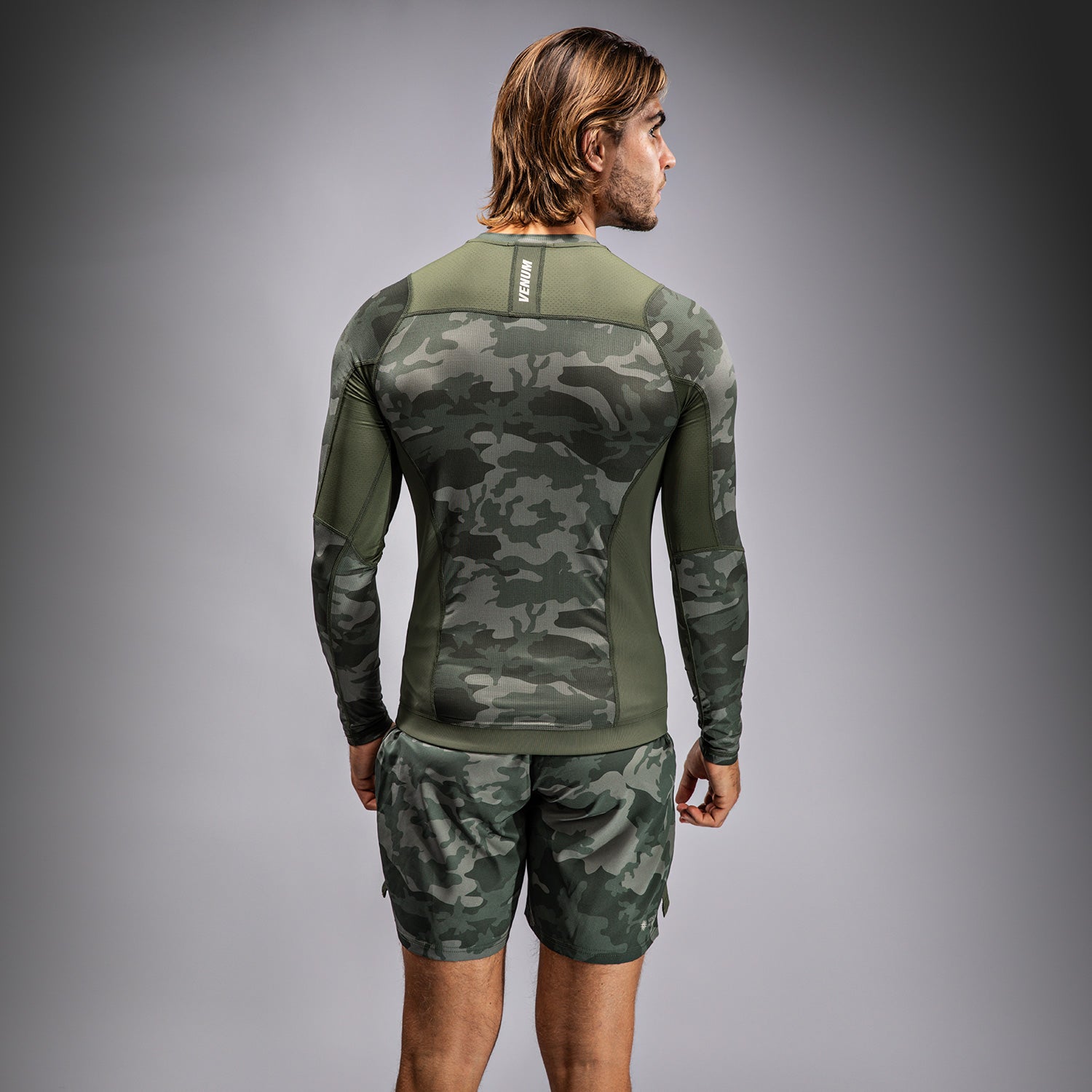 venum-g-fit-air-herren-langarm-rashguard-armee-camouflage image 3