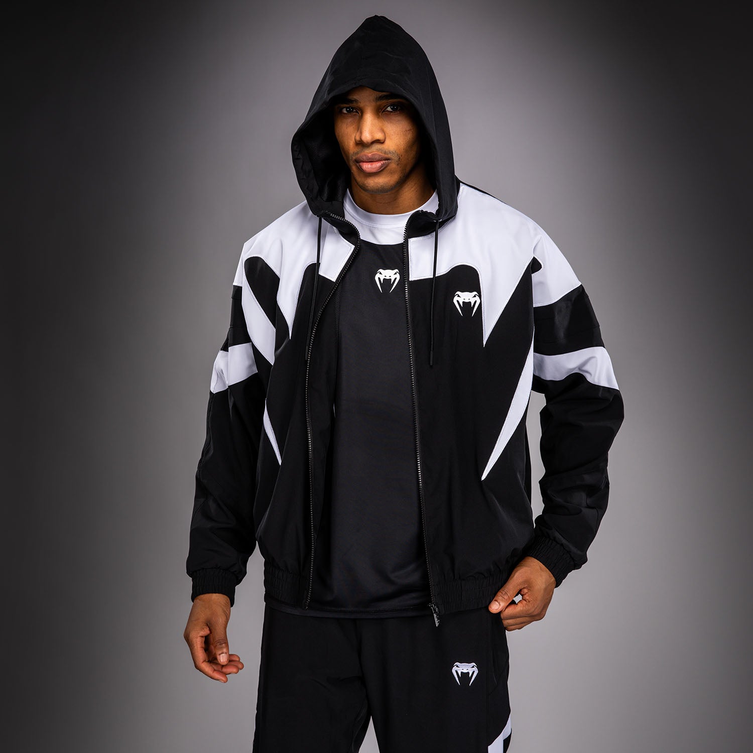 venum-attack-90-trainingsjacke-herren-mit-kapuze-wei-schwarz image 4