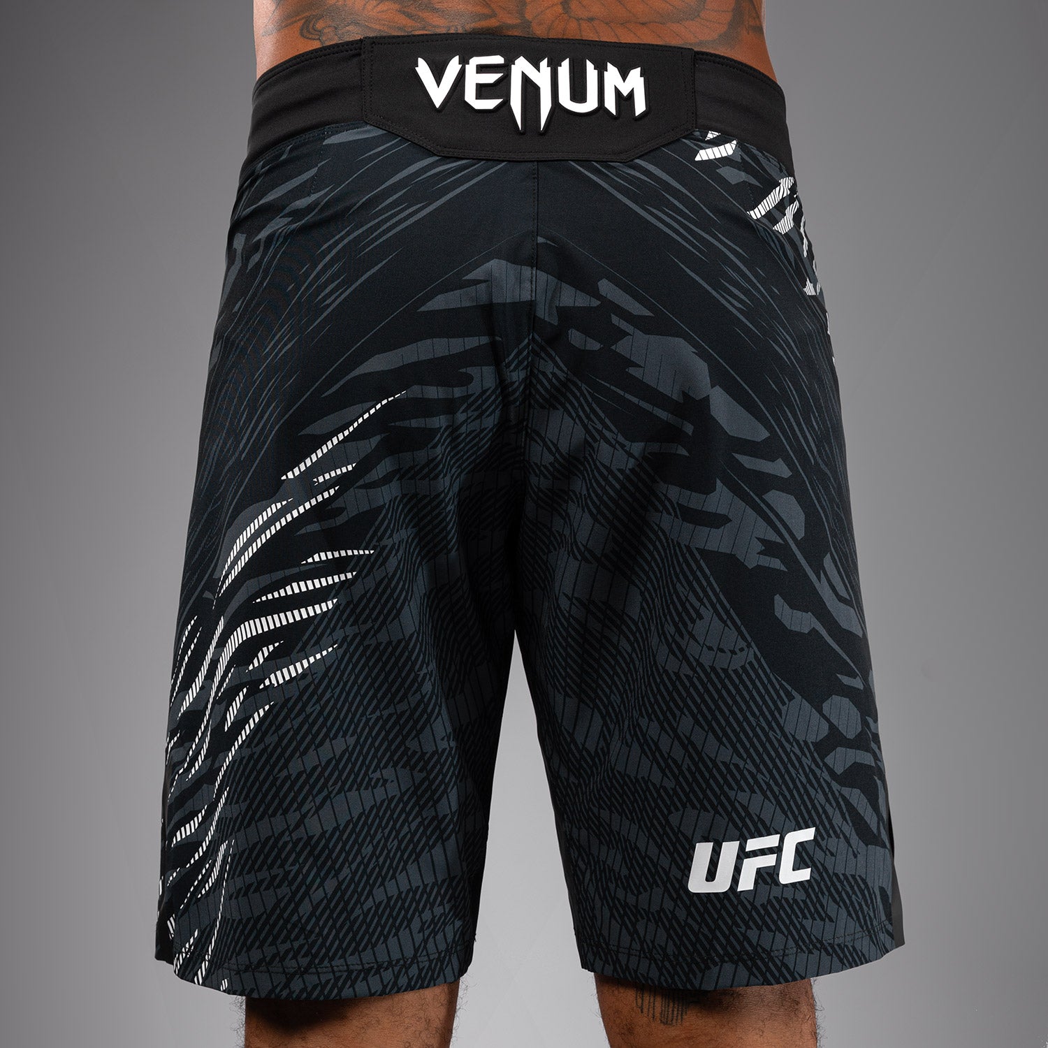 venum-ufc-fusion-authentic-fight-night-fight-short-long-fit-schwarz image 7
